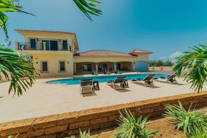 Alquiler Vacacional - Private 5 ☆ Villa with Amazing Views