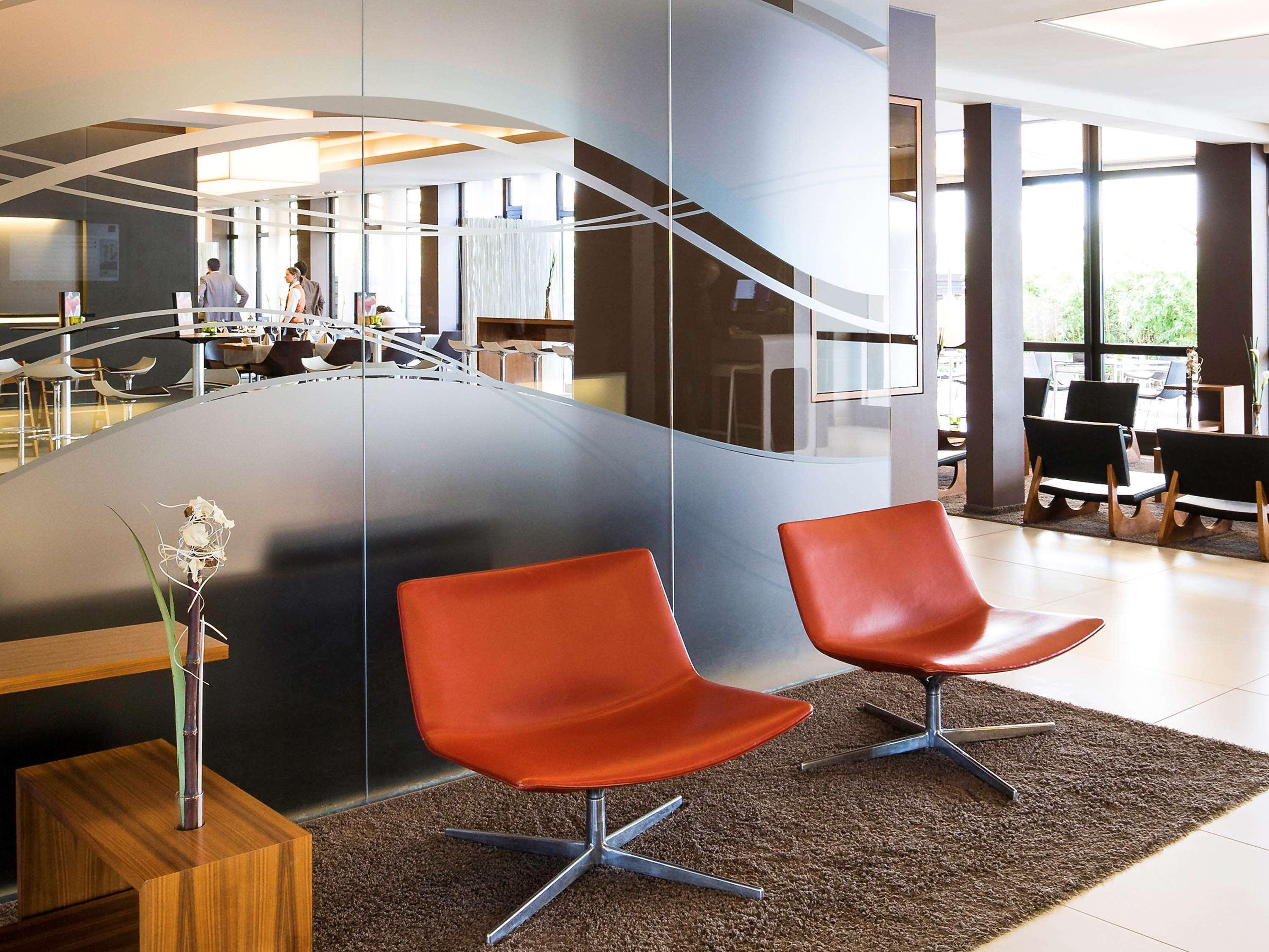 Vista Exterior Novotel Nuernberg Messezentrum