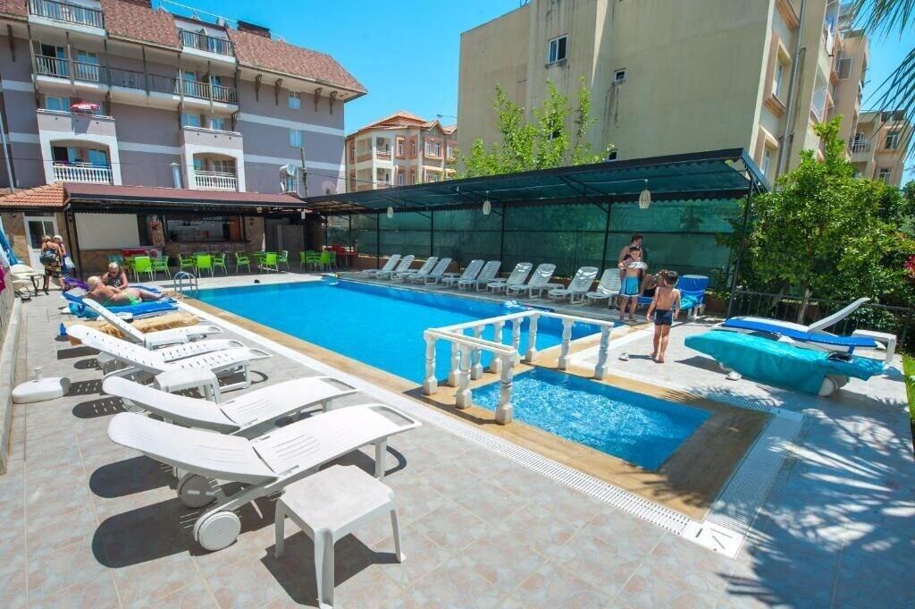Vista Piscina Cennet Apart Otel