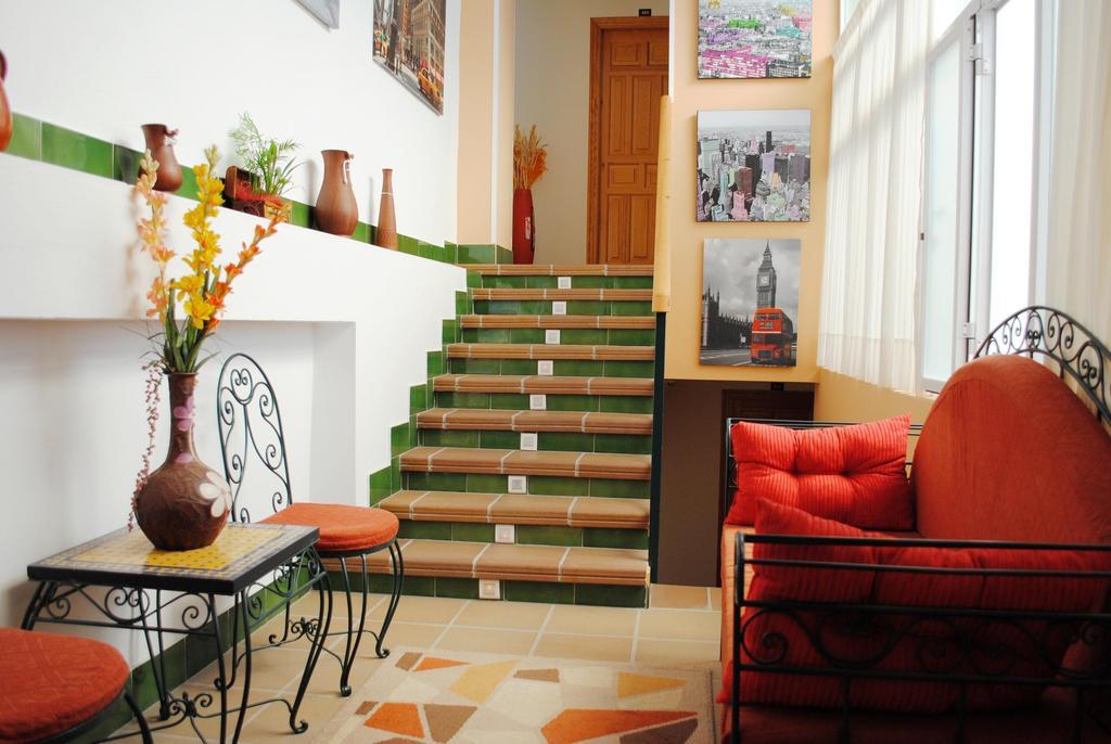 Vista Lobby Maria Cristina