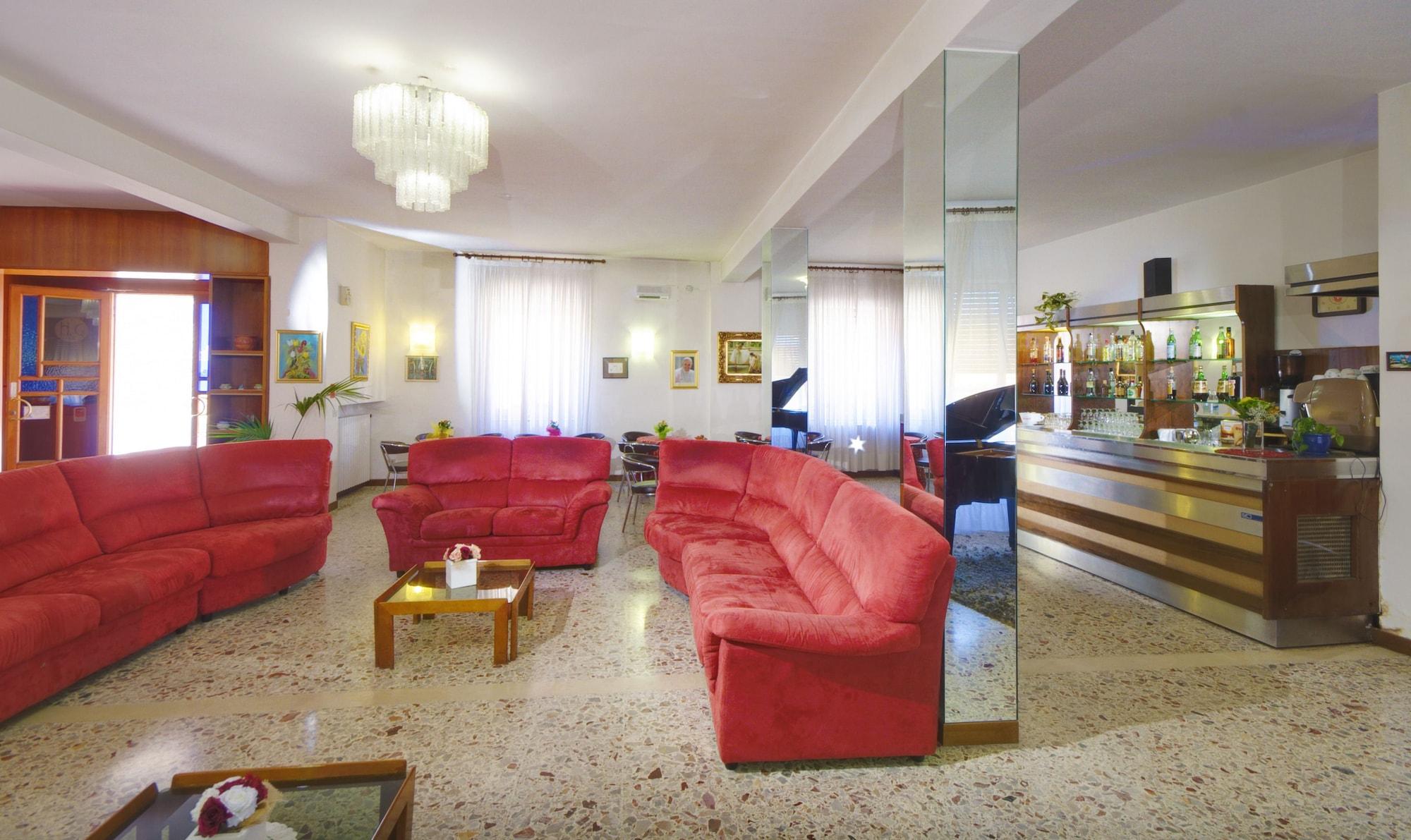 Vista Lobby San Gabriele