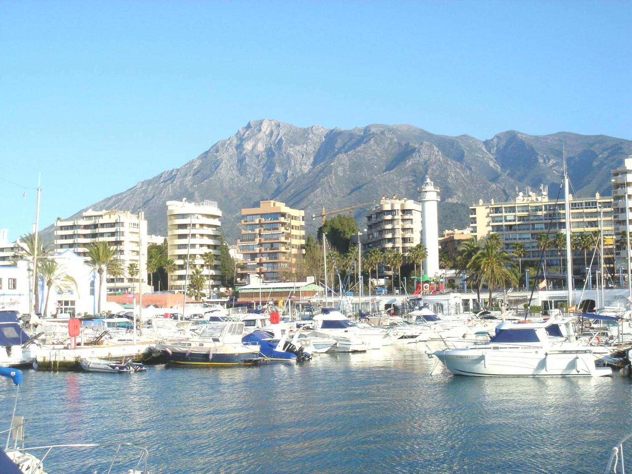 Vista Exterior Hotel El Faro Marbella