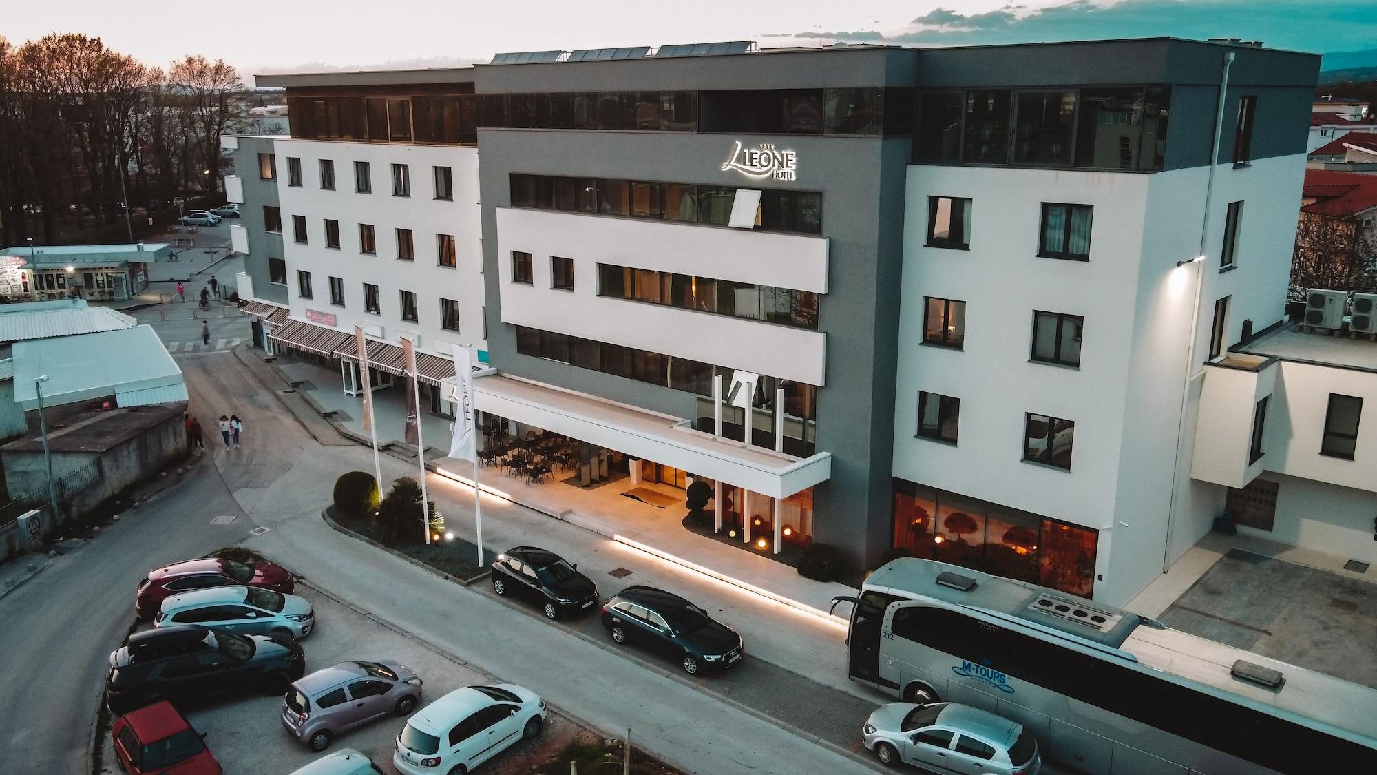 Vista Exterior Hotel Leone