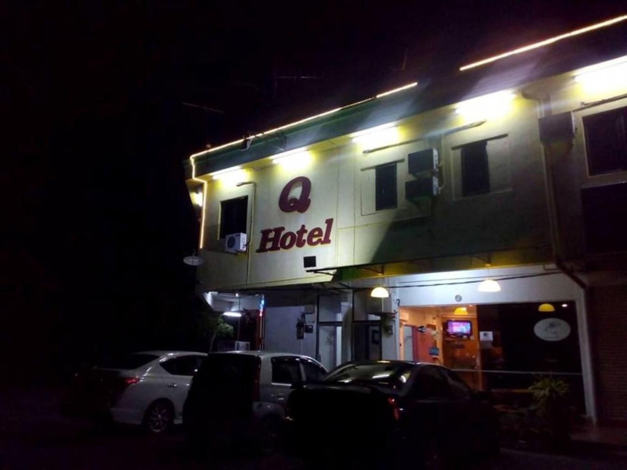 Vista Exterior Q Hotel
