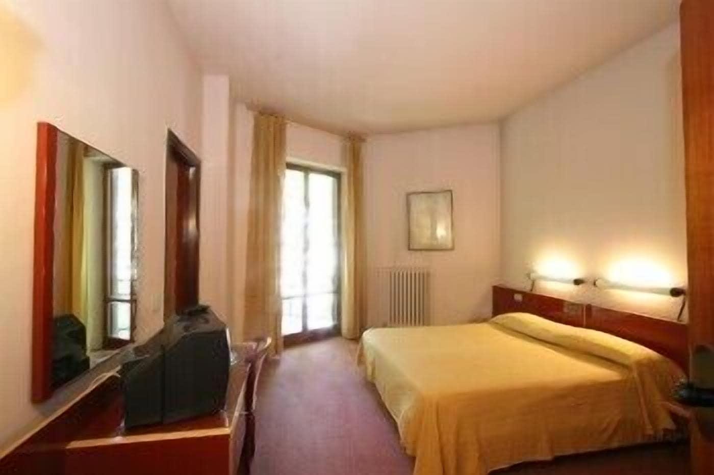 Varios Hotel Mercurio