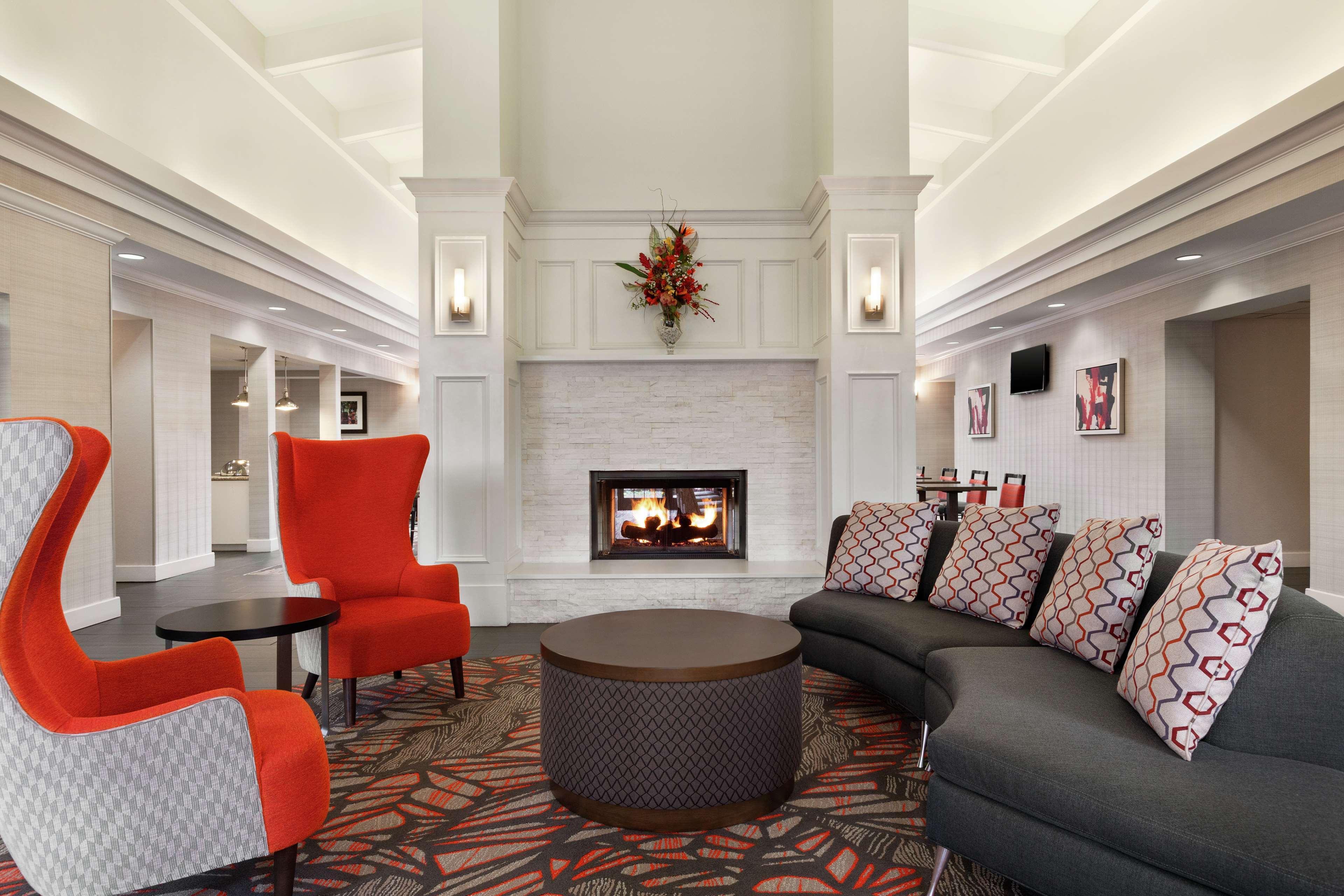 Vista Lobby Homewood Suites by Hilton North Dallas-Plano