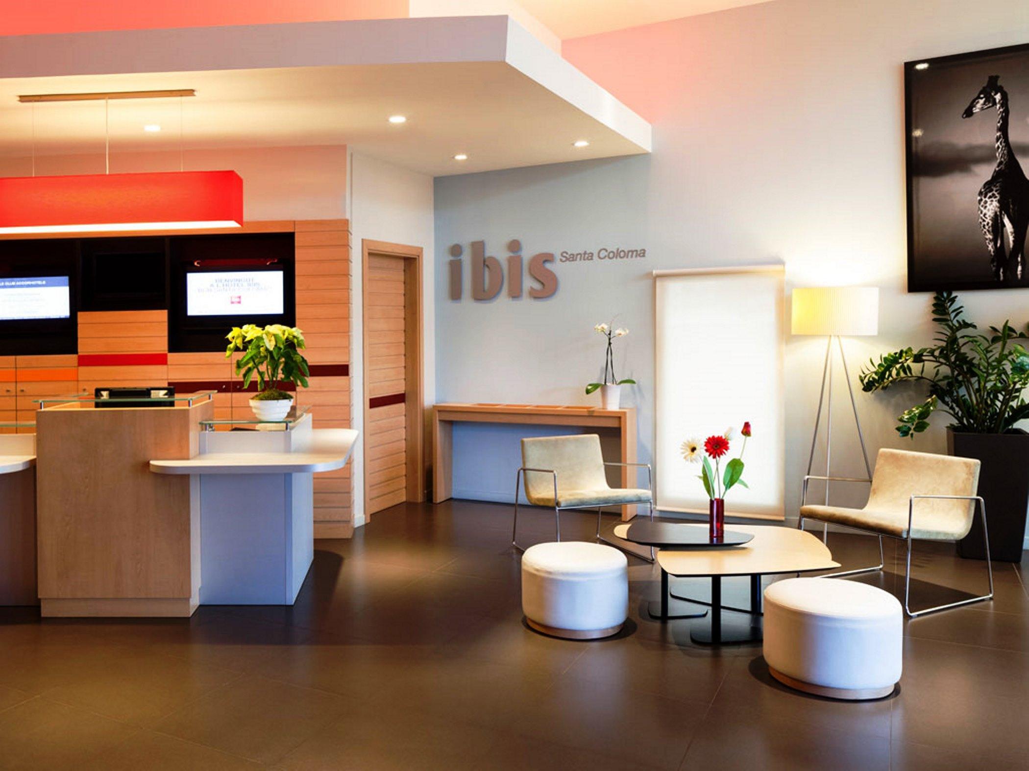 Vista Lobby ibis Barcelona Santa Coloma