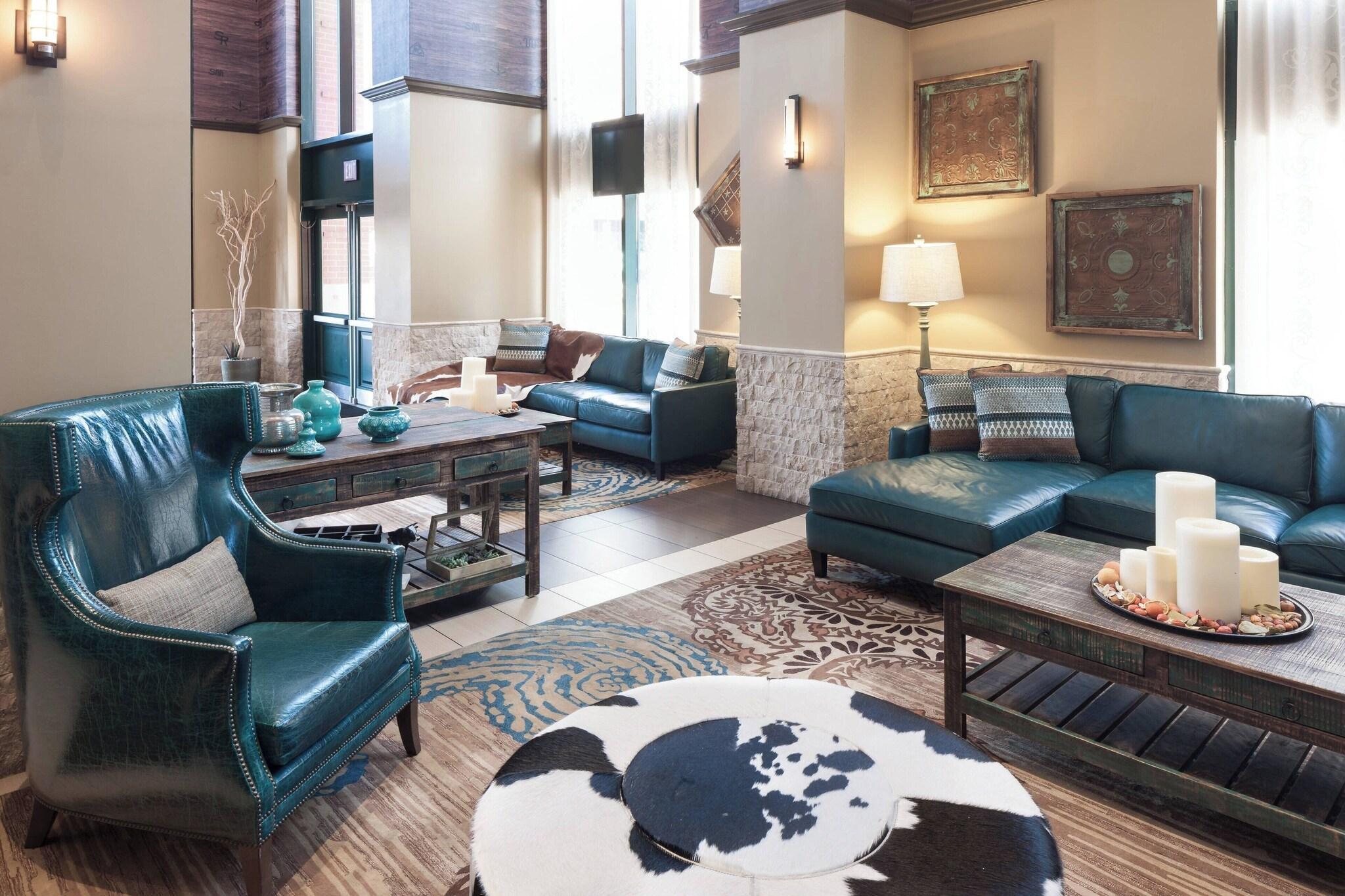 Vista Lobby SpringHill Suites Dallas Downtown / West End