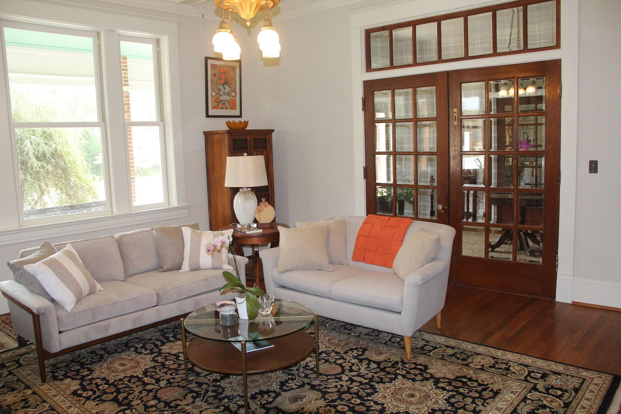 Vista Lobby The Gillen House B&B