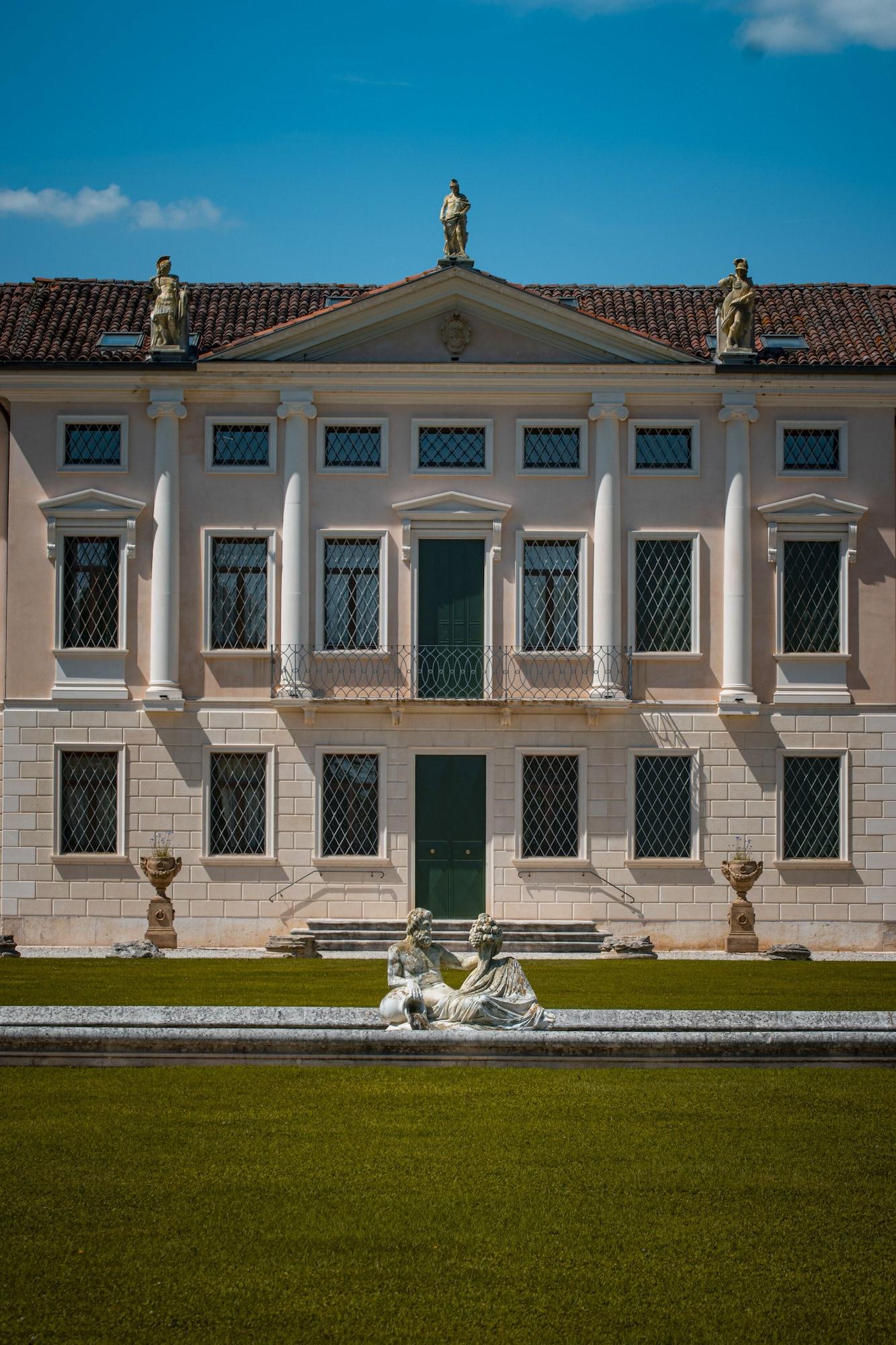 Vista Exterior Villa Solatia
