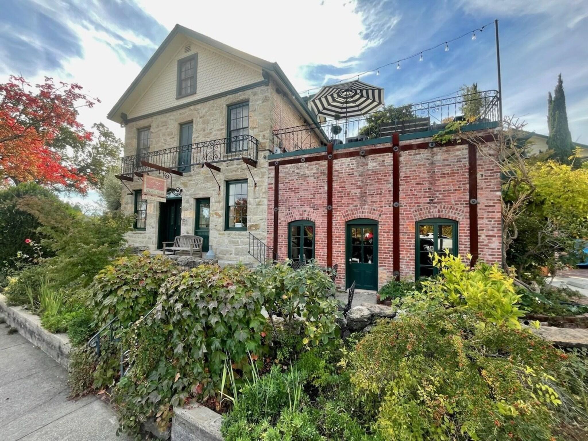 Vista Exterior Maison Fleurie, A Four Sisters Inn