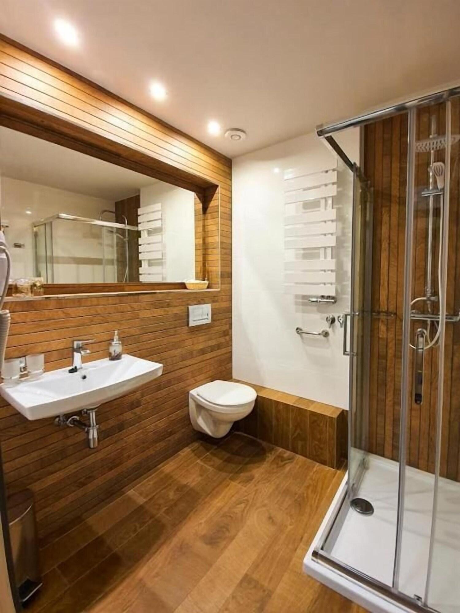 Equipamiento de Habitación Villa Delfin SPA