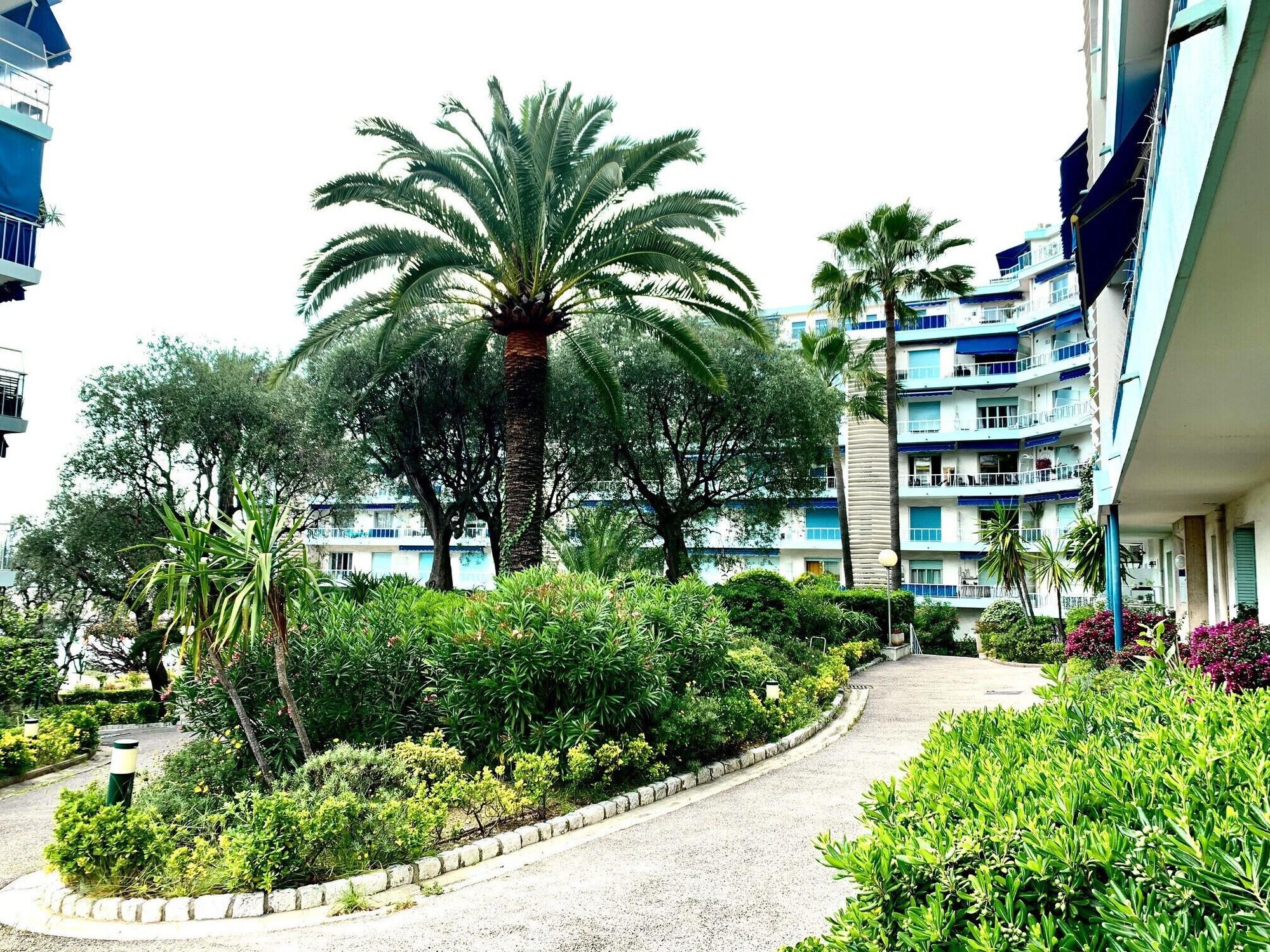 Vista Exterior Apart-Hotel  Riviera Old Port