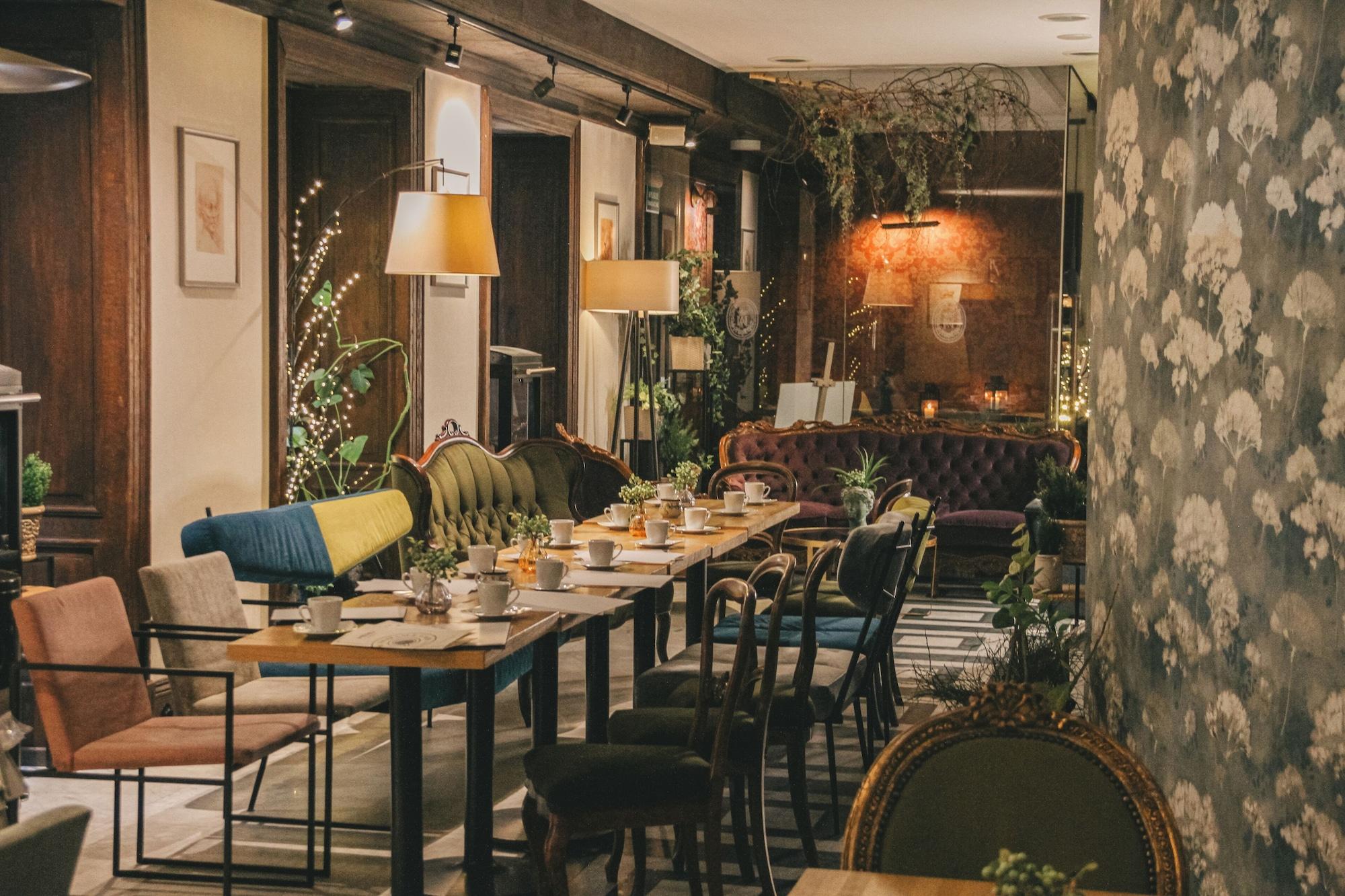 Bar/Salón Palazzo Rosso Old Town