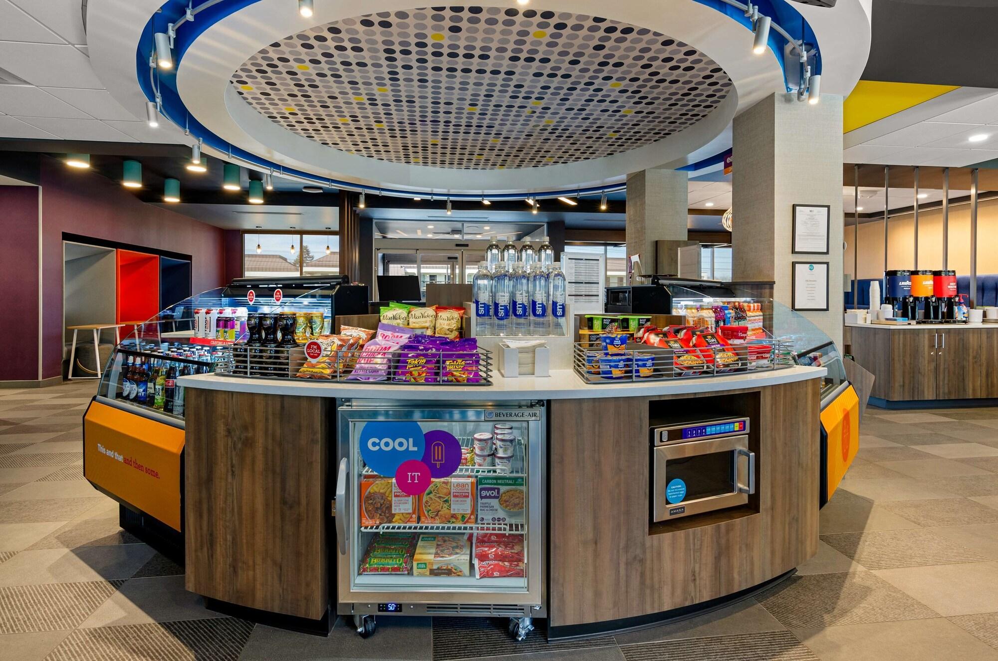 Bar/Salón Tru By Hilton Christiansburg