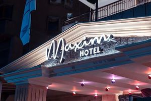 Alojamiento - Maxim Hotel