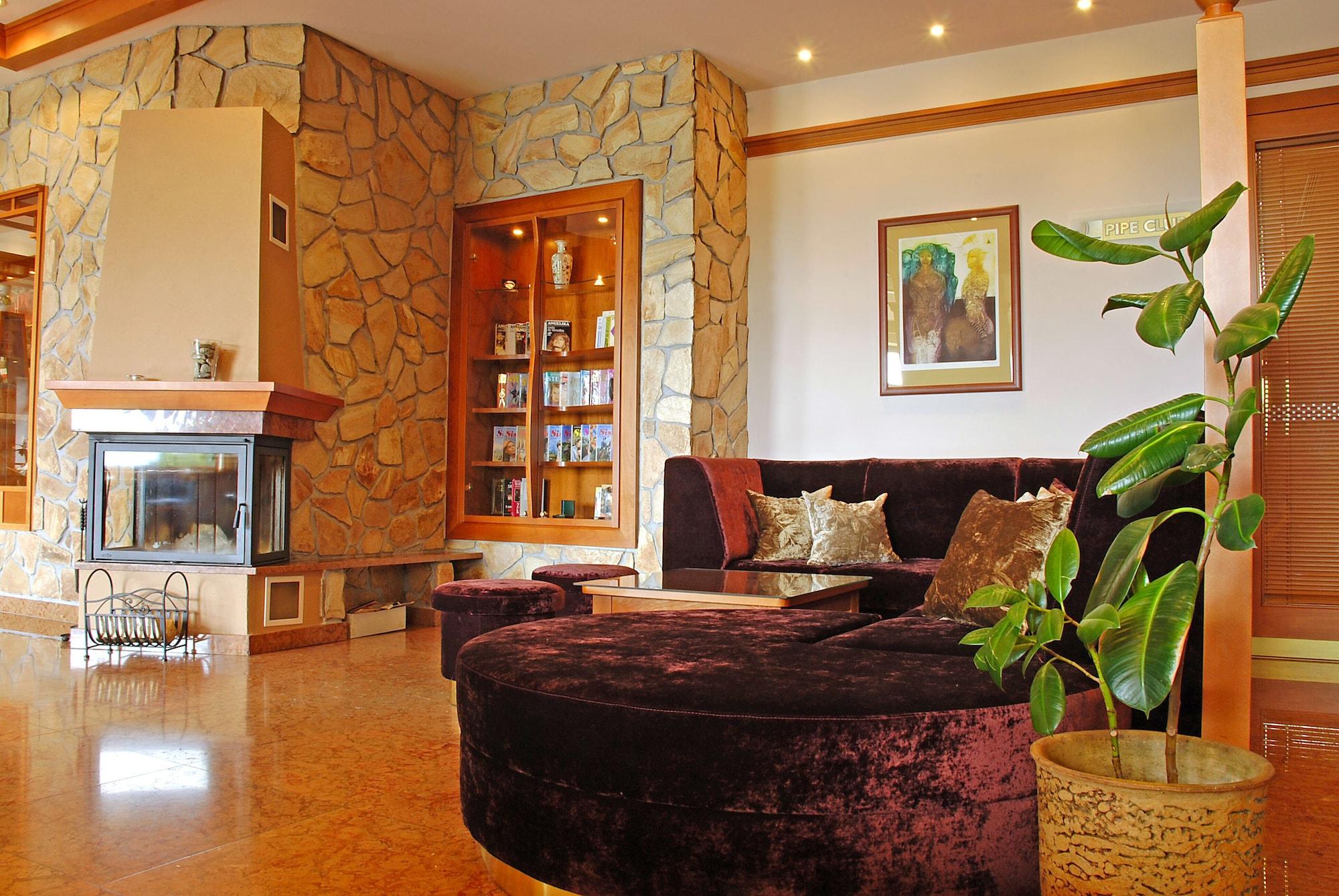 Vista Lobby Hotel Partizán