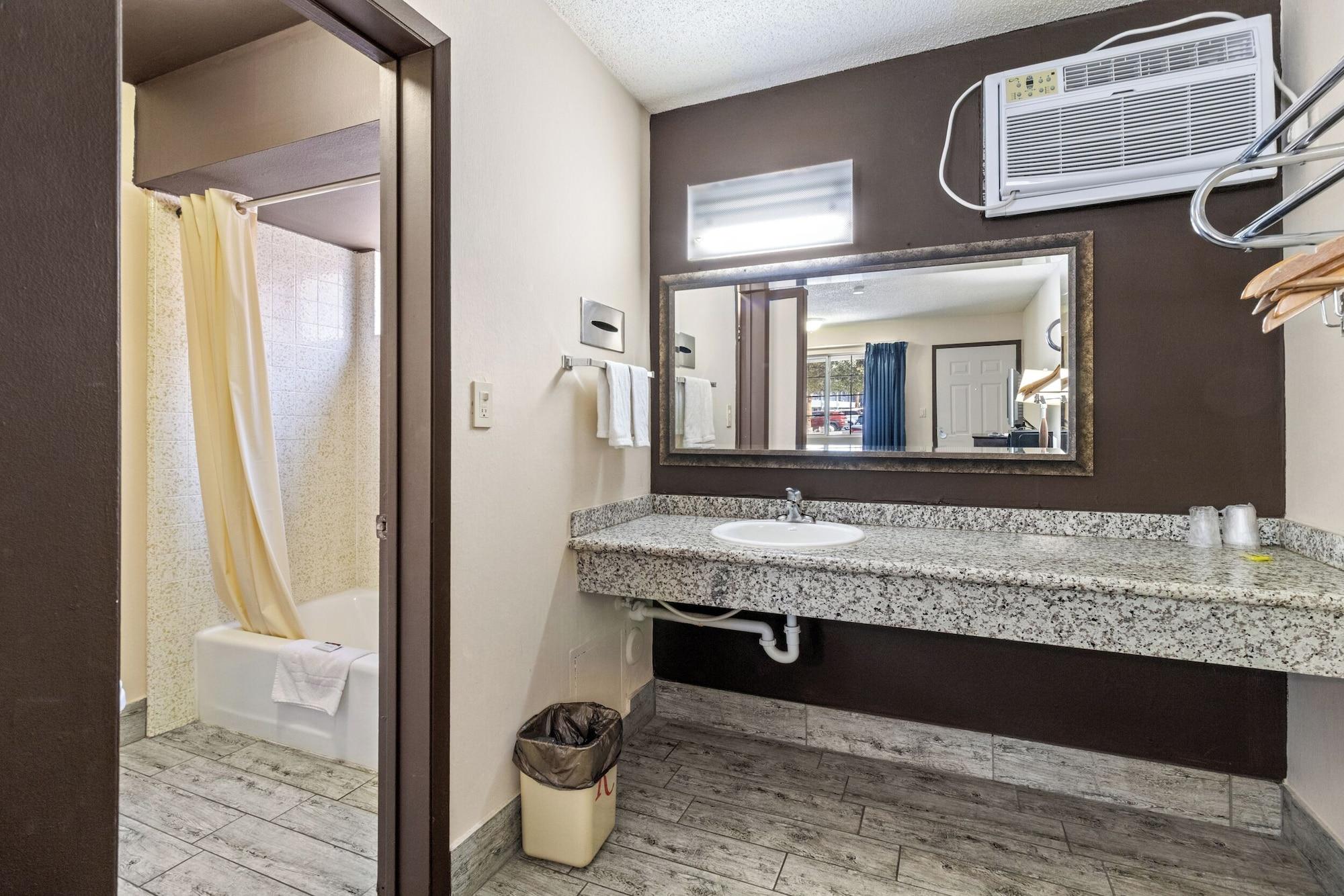 Equipamiento de Habitación Economy Inn Barstow