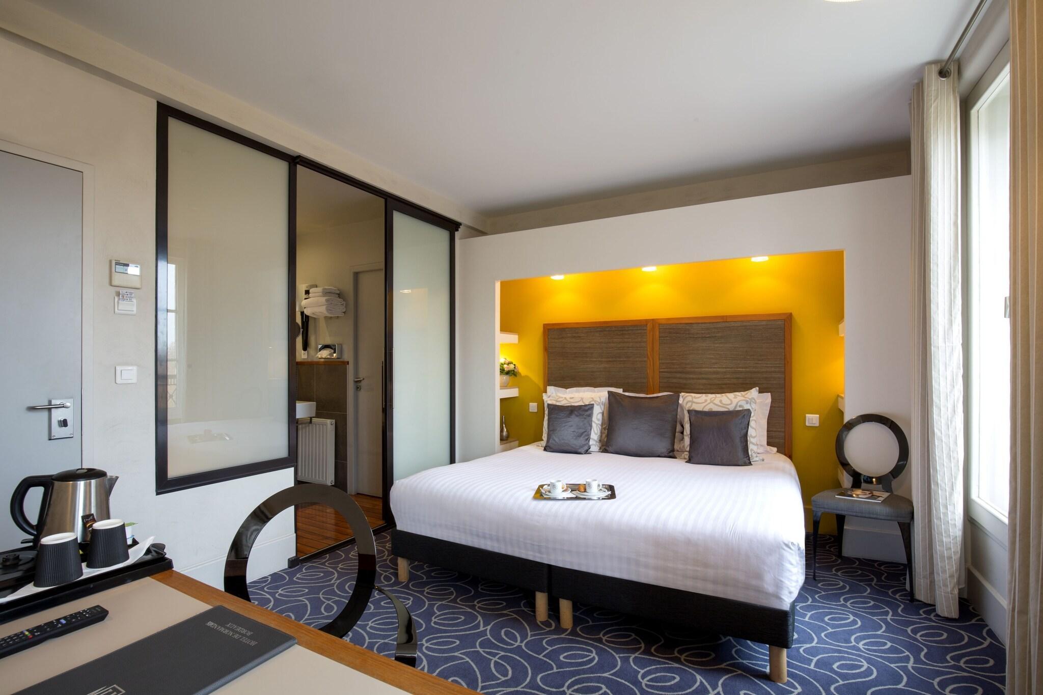 Varios Hôtel de Normandie