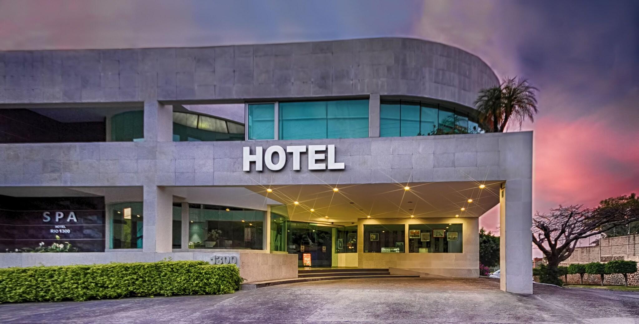 Vista Exterior Hotel Río 1300