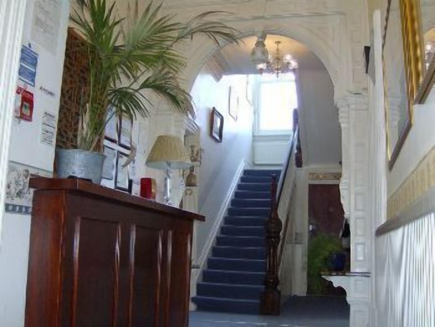 Vista Lobby The Shirley - Guest house