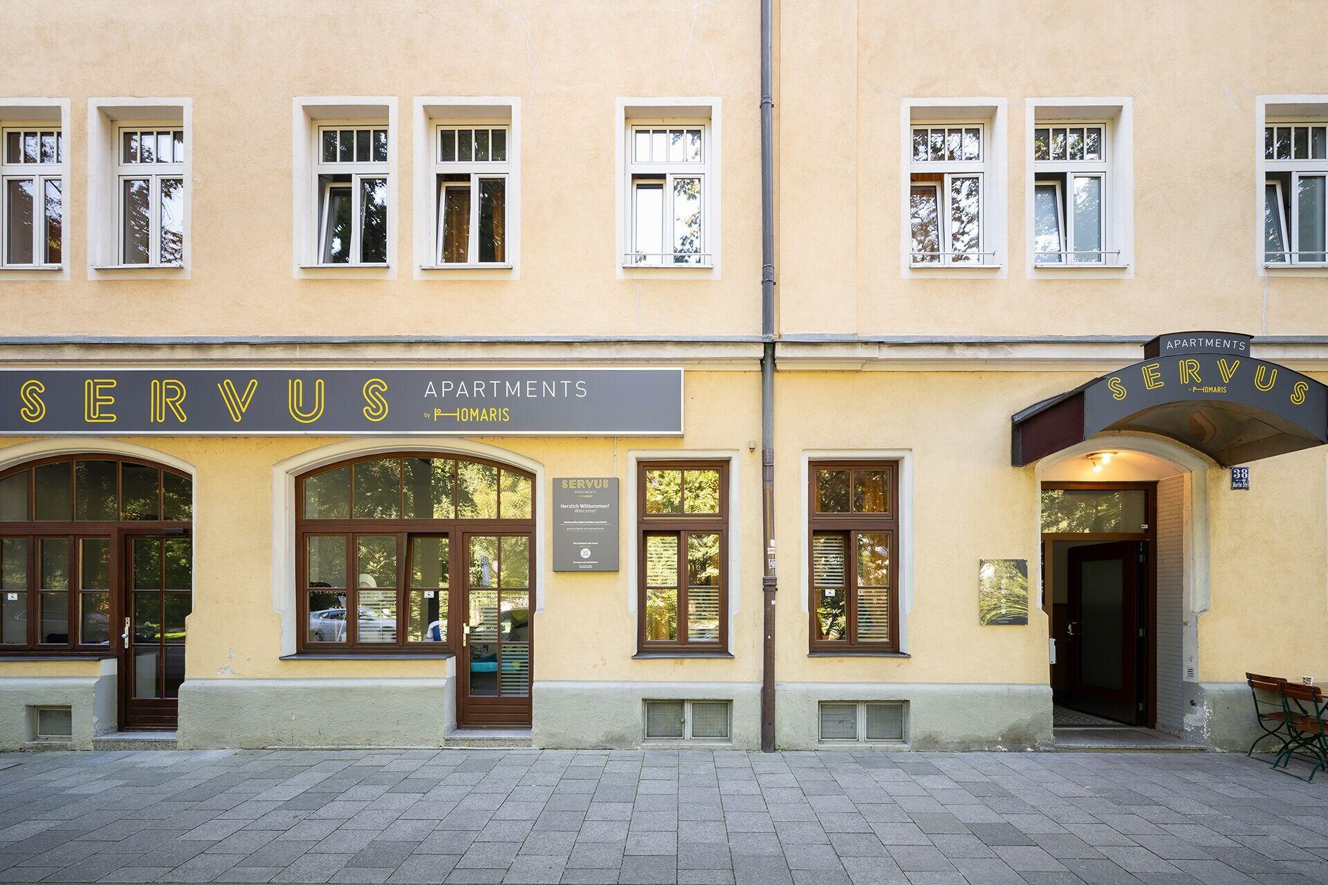 Varios Servus Apartments by Homaris