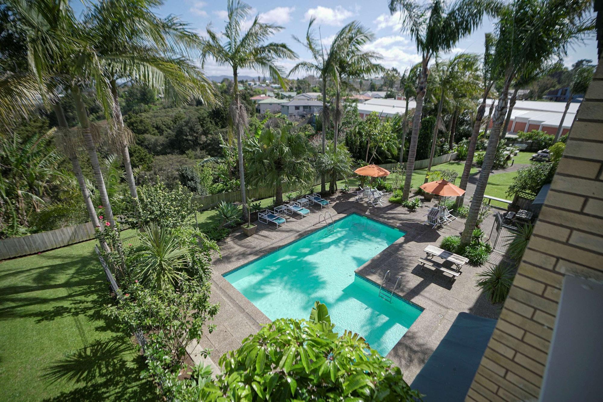 Vista Piscina Comfort Hotel Flames Whangerei
