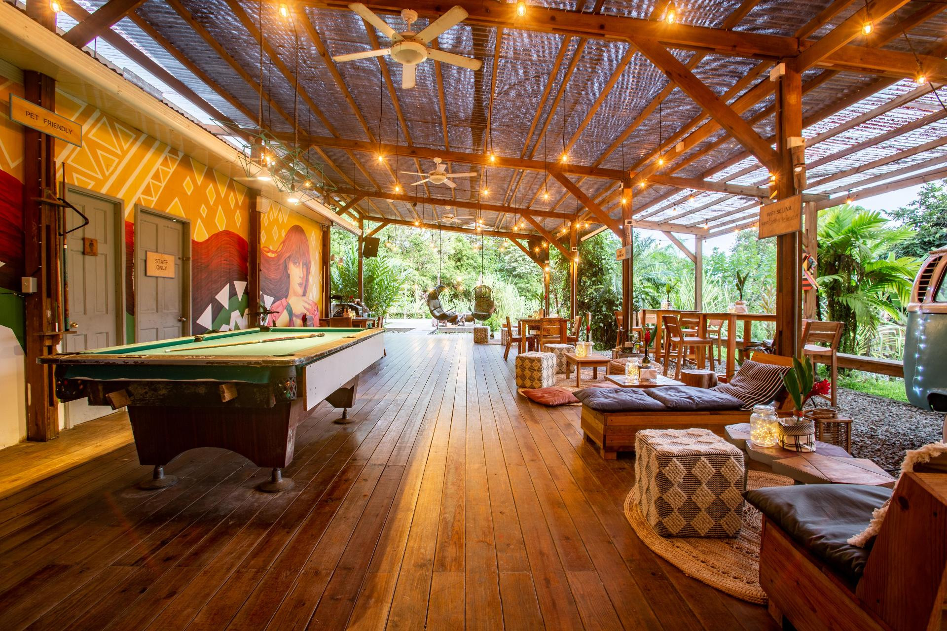 Restaurant Socialtel Red Frog