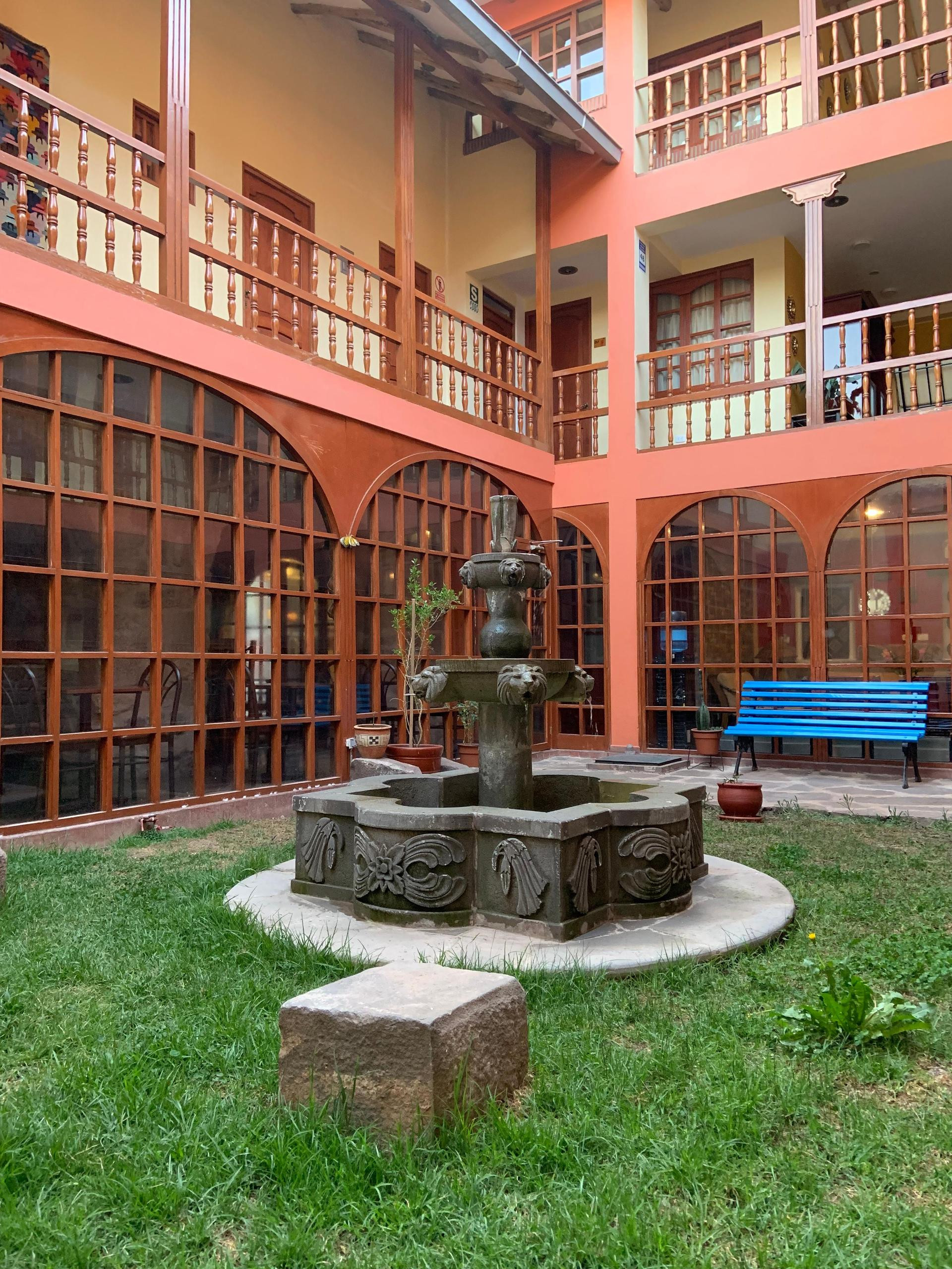 Varios Amerindia Hotel