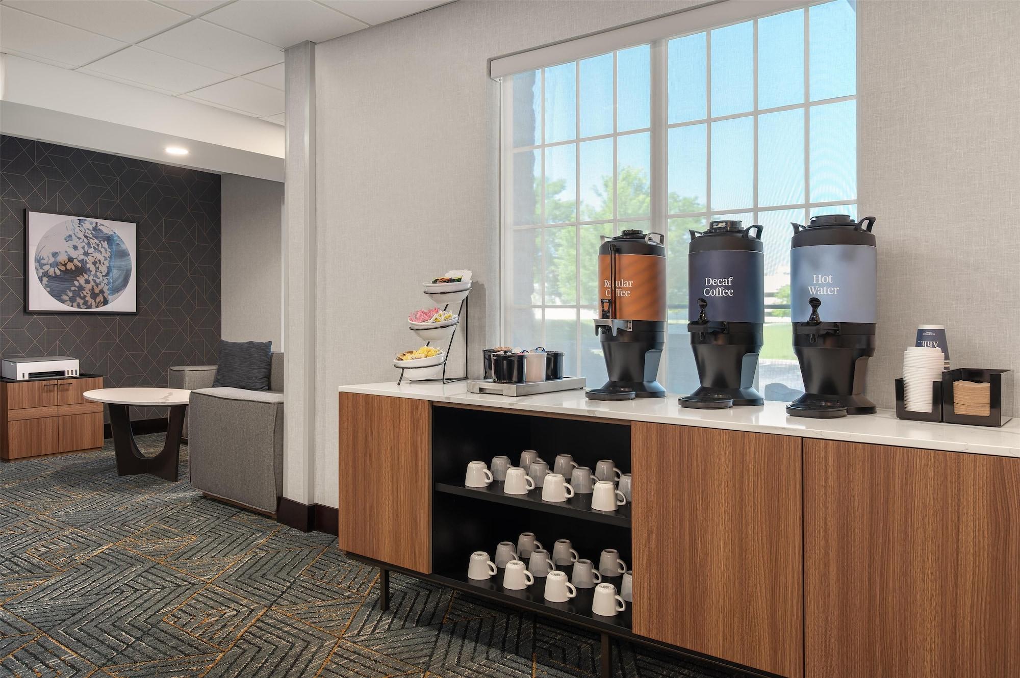 Restaurant Homewood Suites by Hilton Columbus/Polaris, OH