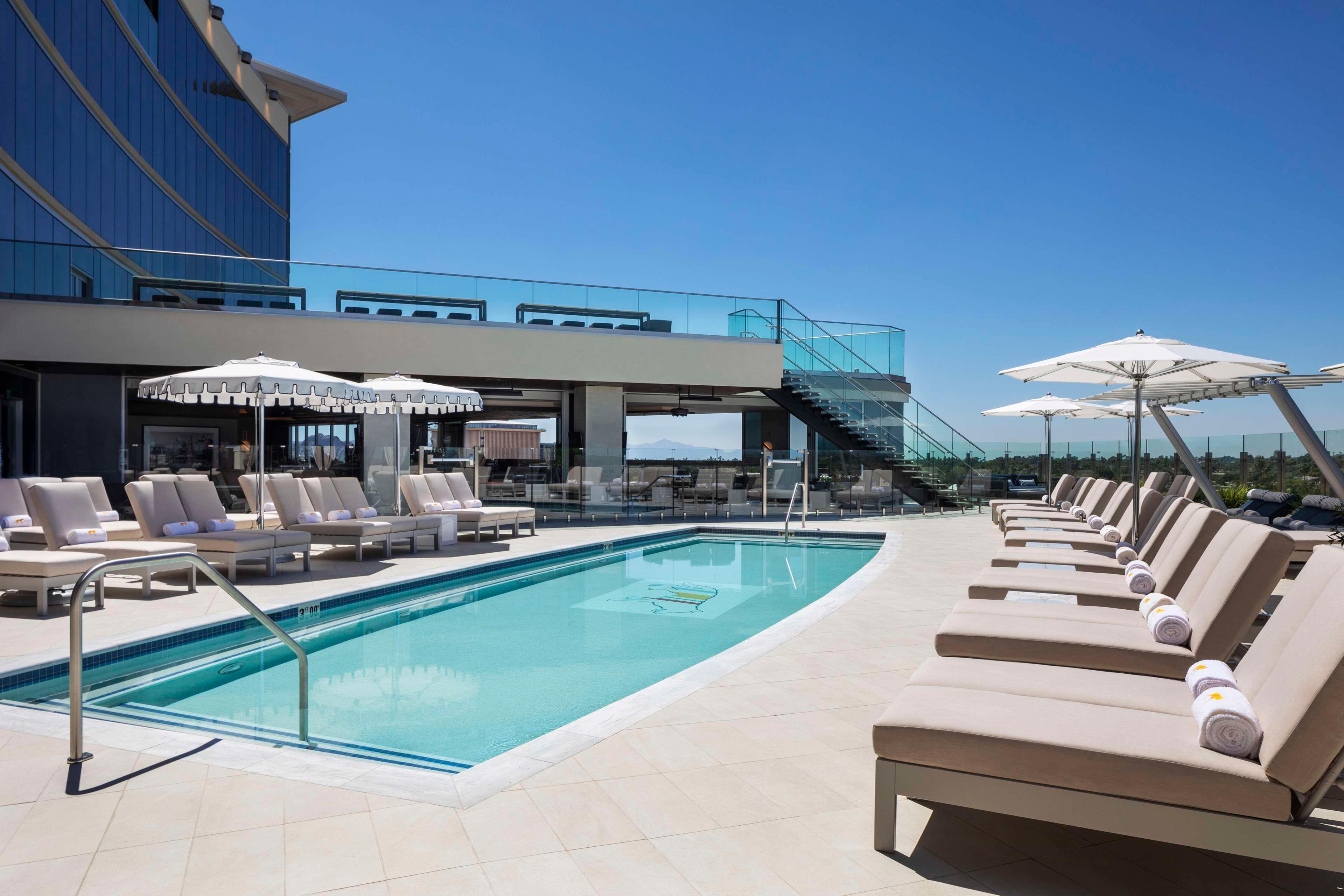 Vista Piscina Caesars Republic Scottsdale, a Hilton Hotel