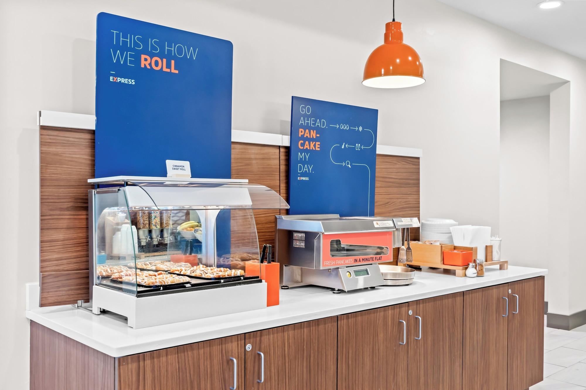 Restaurant Holiday Inn Express Washington Court House by IHG
