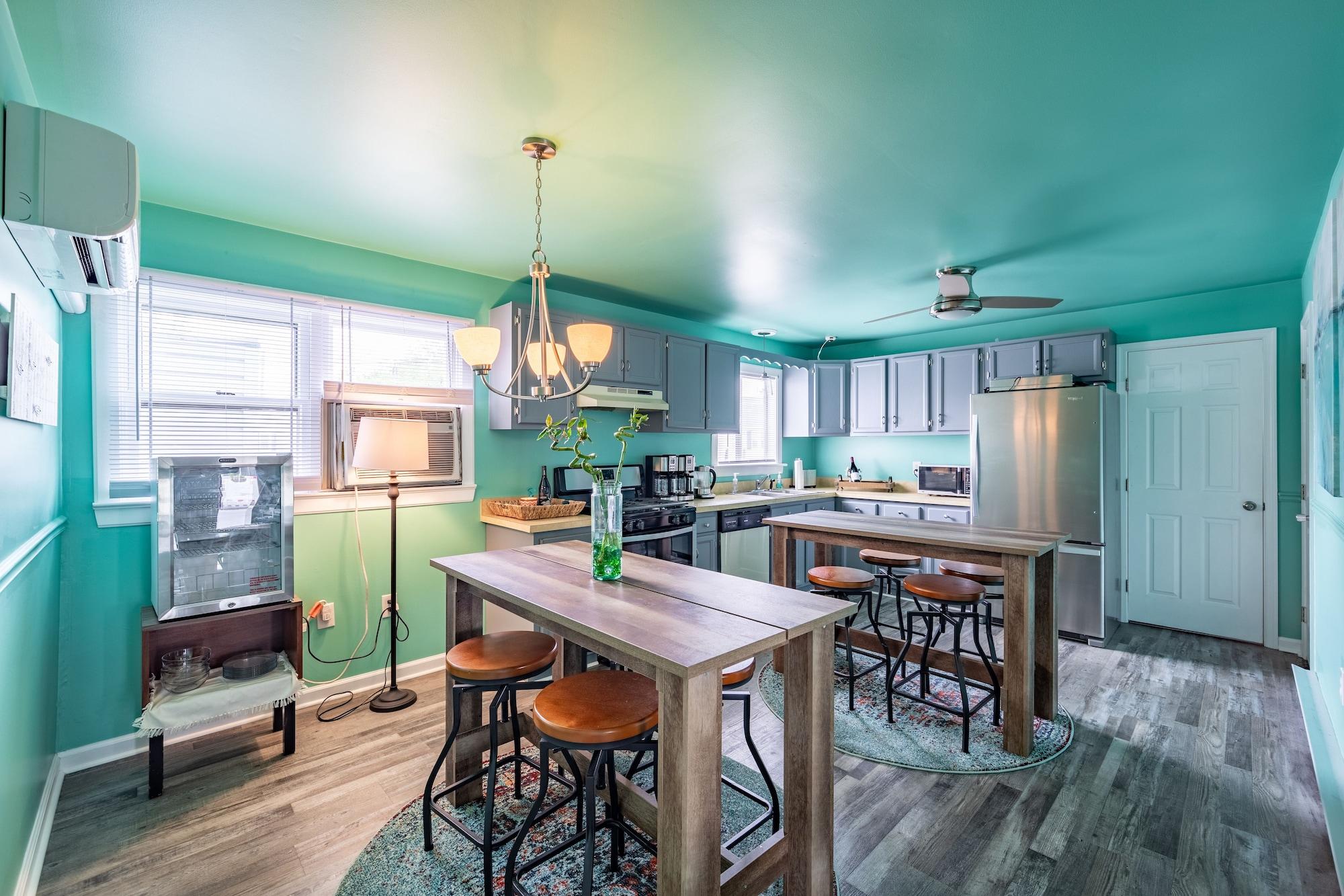 Vista Lobby Ocean Glass Inn