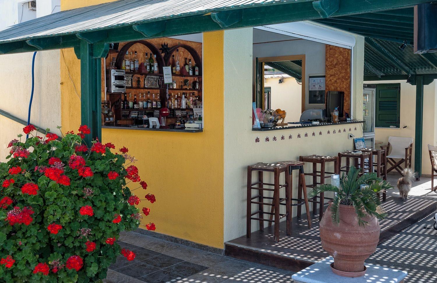 Bar/Salón Phevos Villa