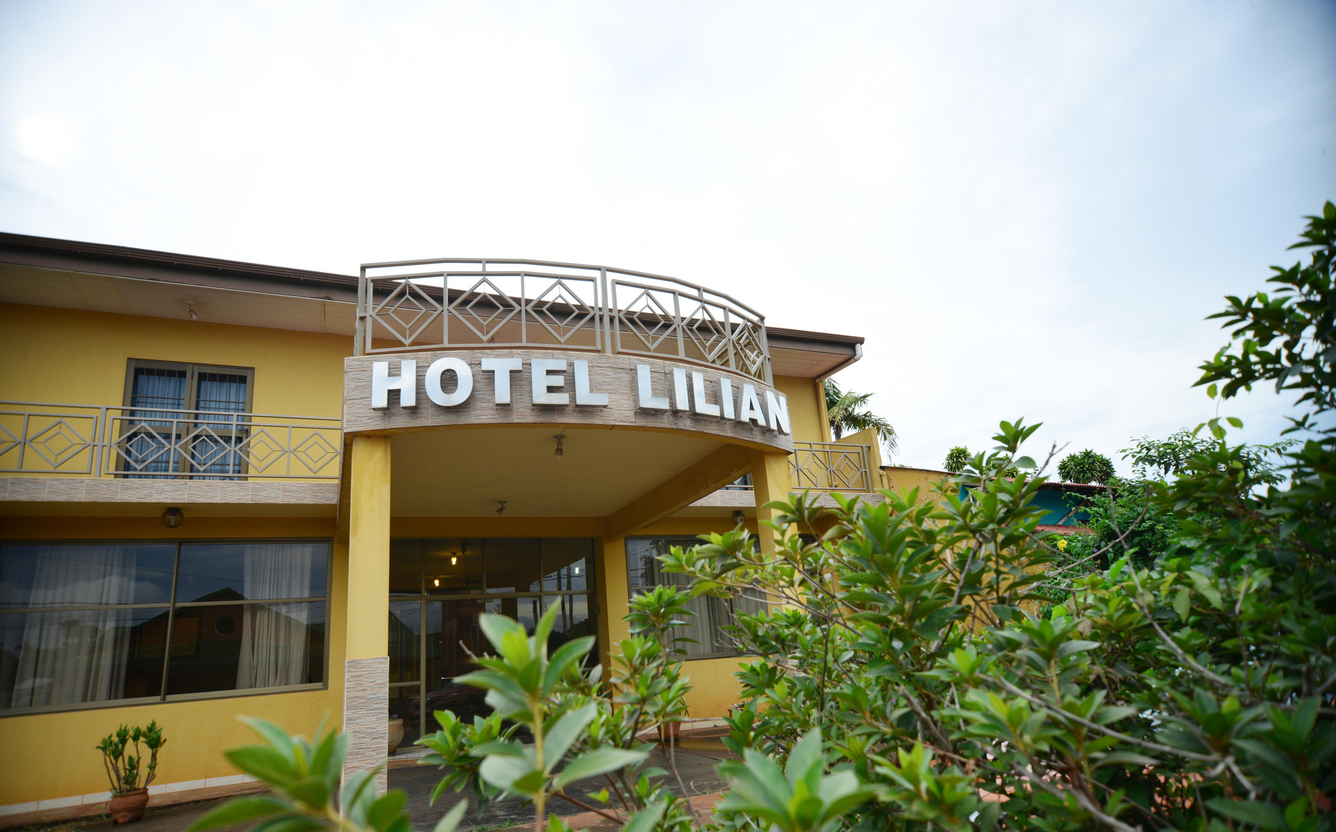 Varios Hotel Lilian