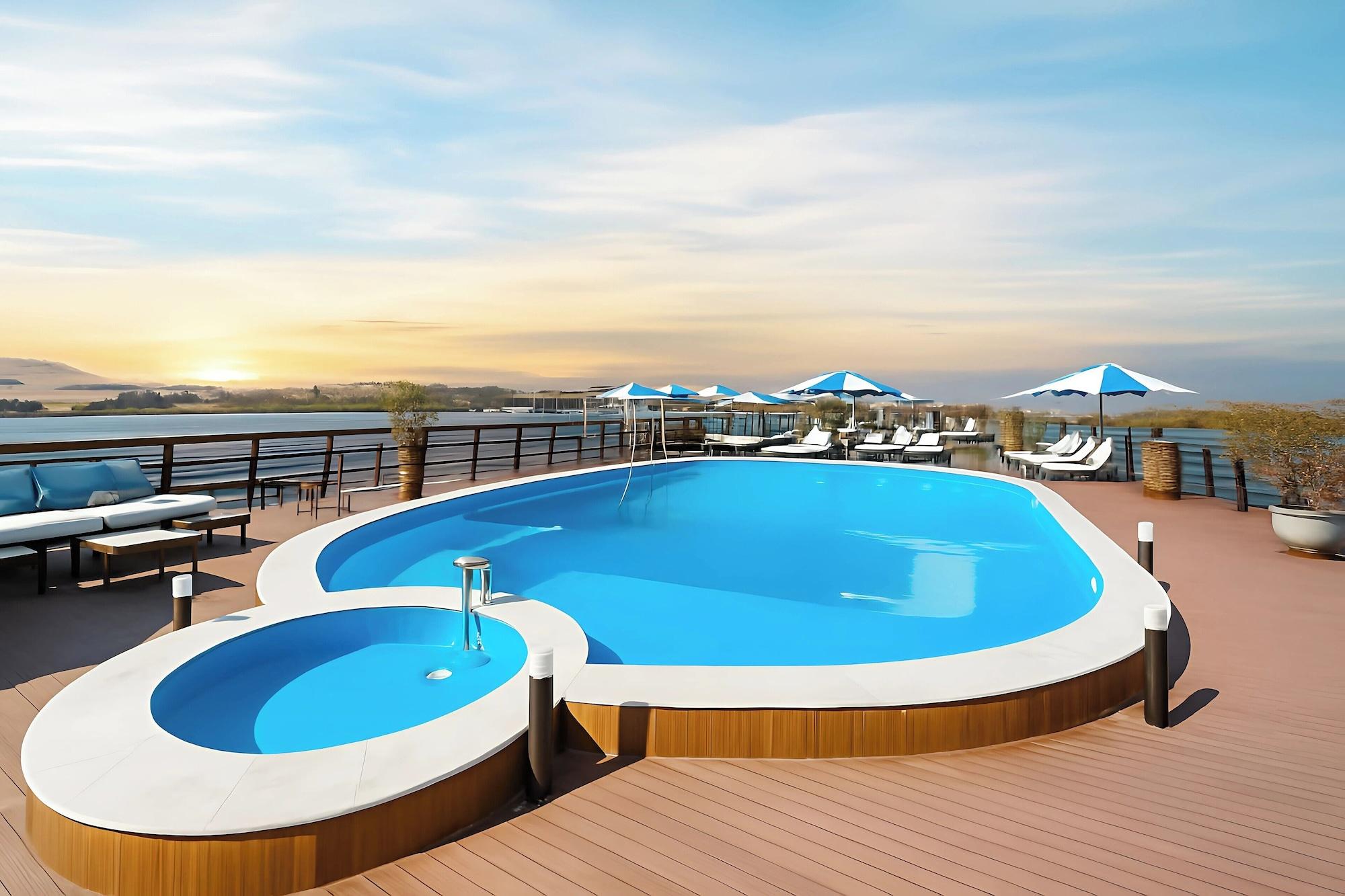 Vista Piscina Nile Cruise RSG every Wednesday from Aswan 3 nights and every Saturday from Luxor 4 nights