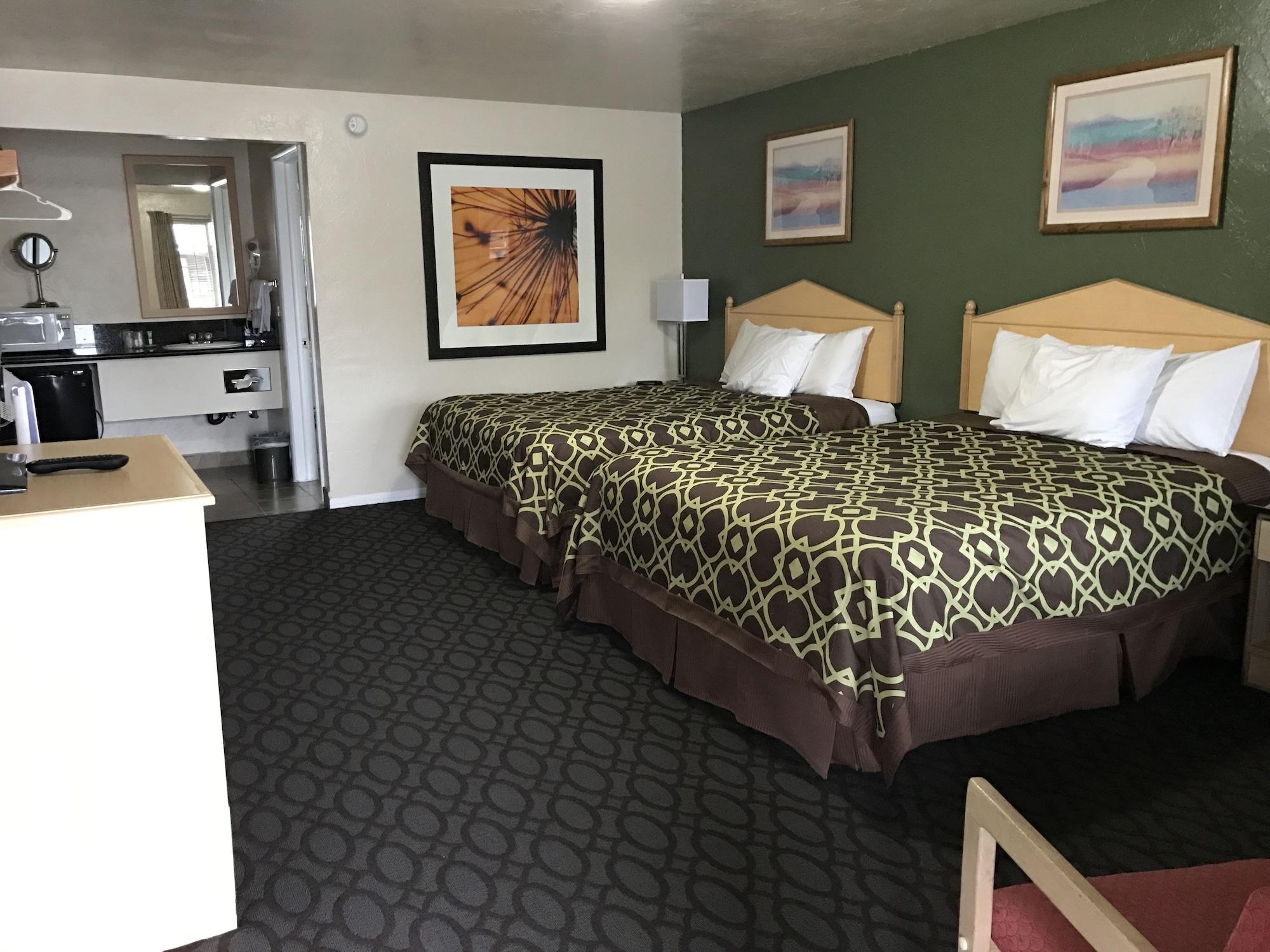 Varios Downtown Inn