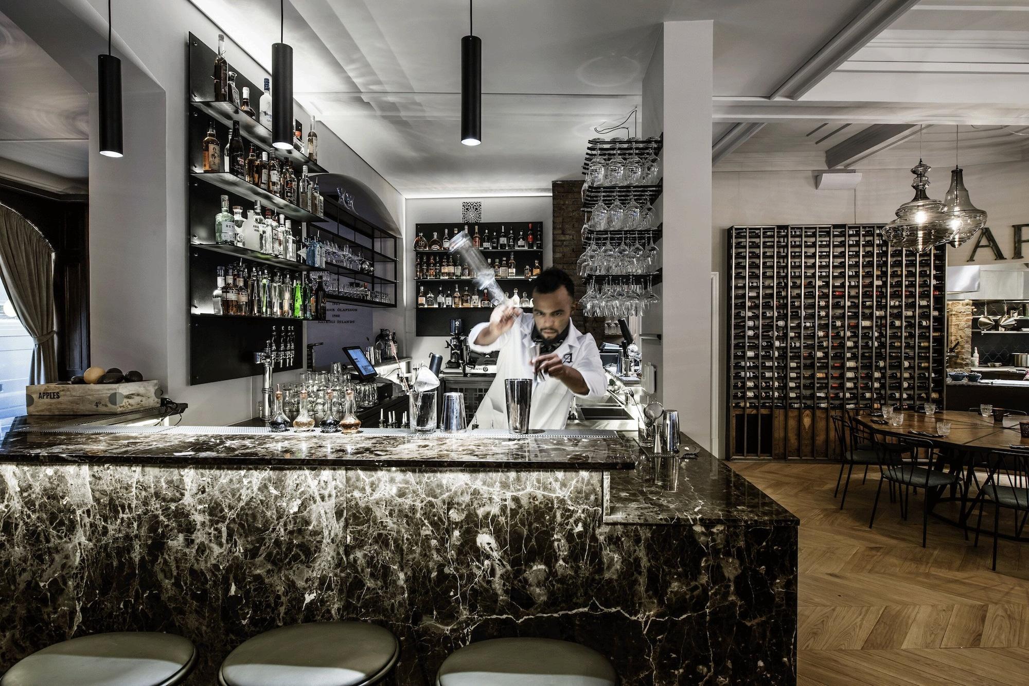 Bar/Salón Apotek Hotel by Keahotels