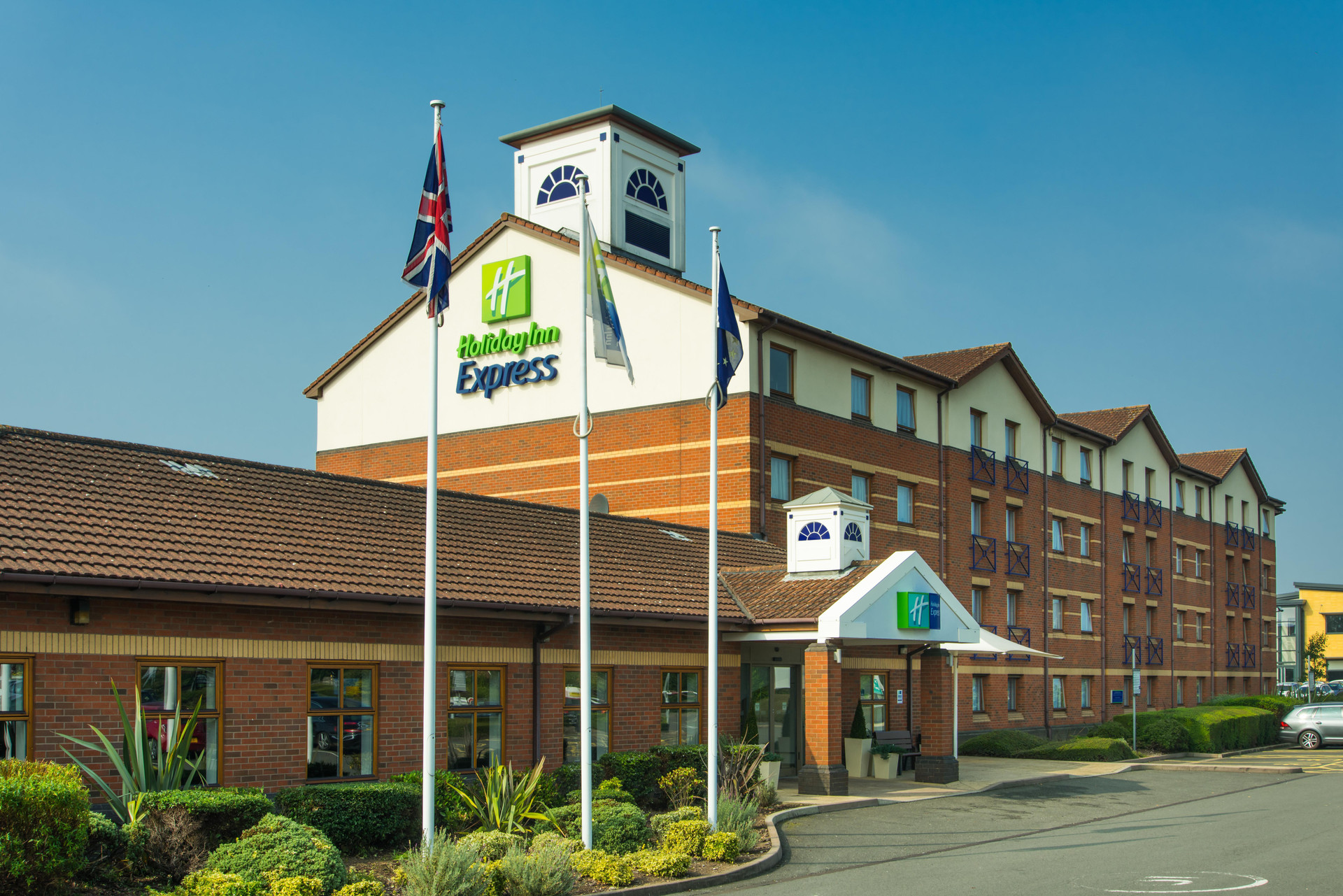 Vista Exterior Holiday Inn Express Derby Pride Park by IHG