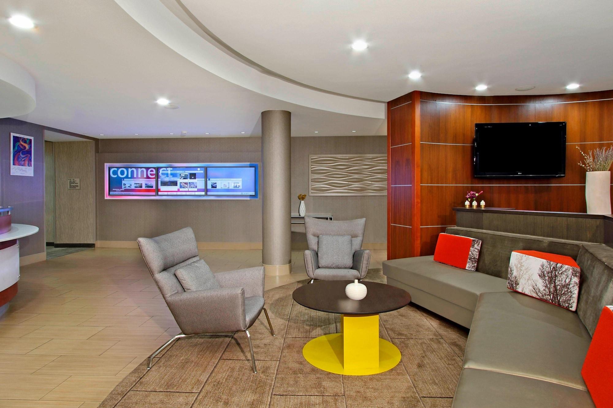 Vista Lobby SpringHill Suites by Marriott Madera