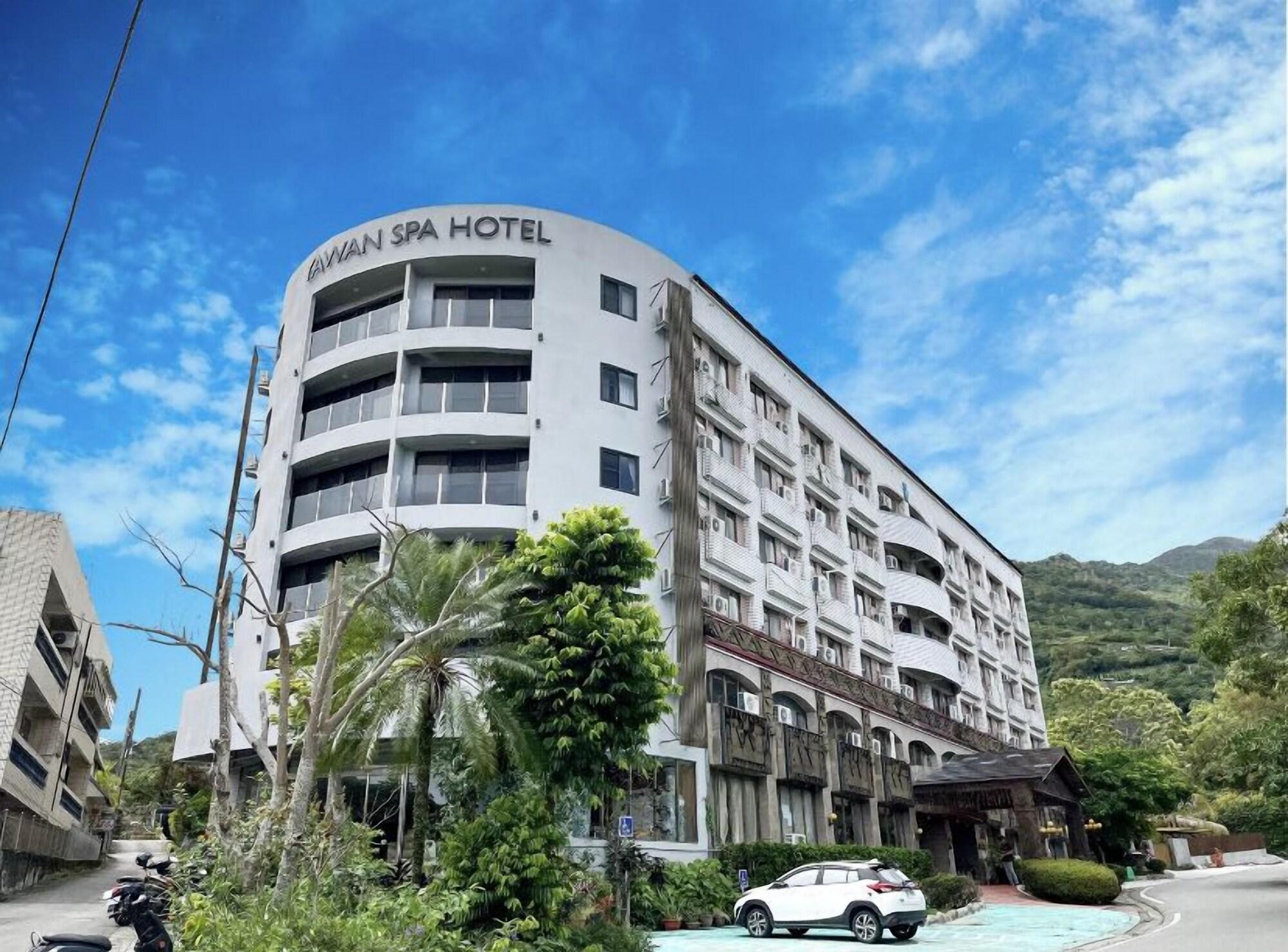 Varios Yawan Spa Hotel
