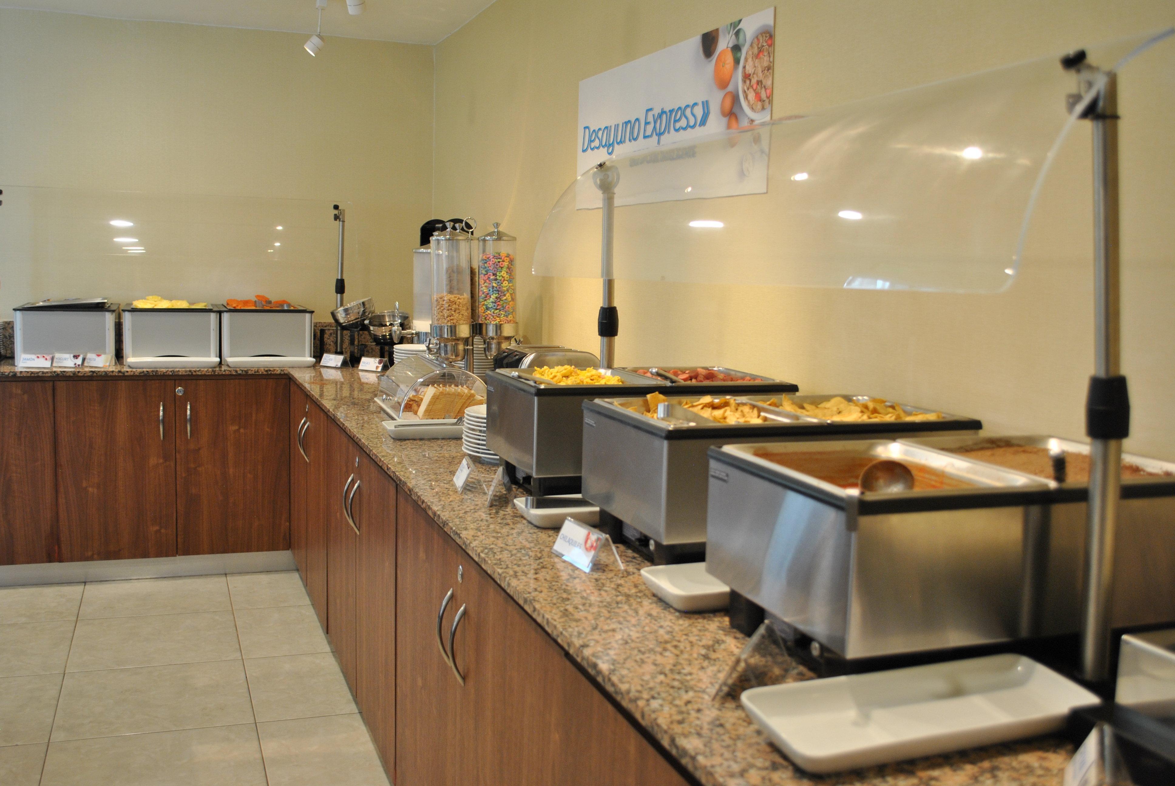 Restaurant Holiday Inn Express Toluca by IHG