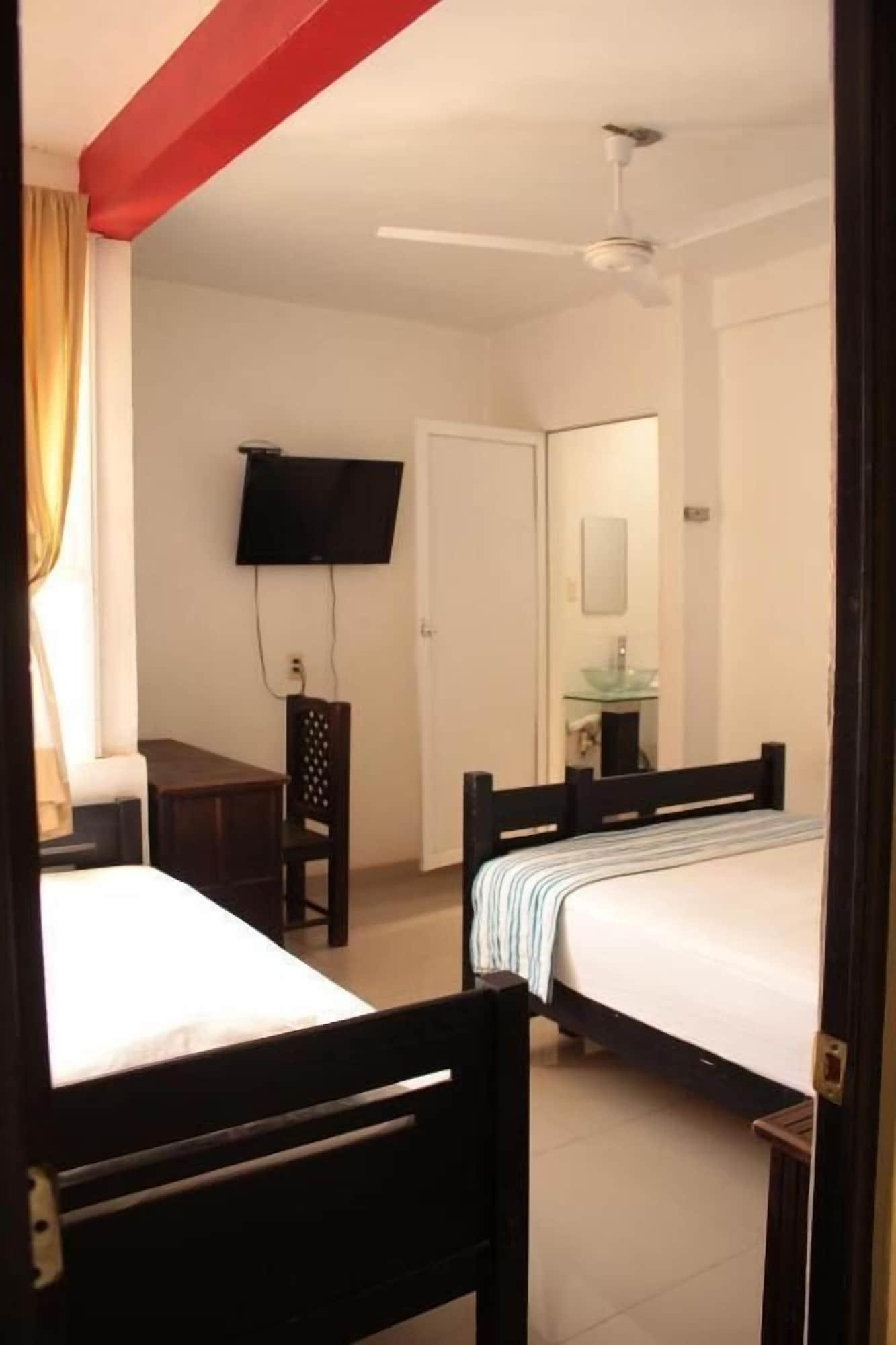 Habitación HOTEL CALLE 8
