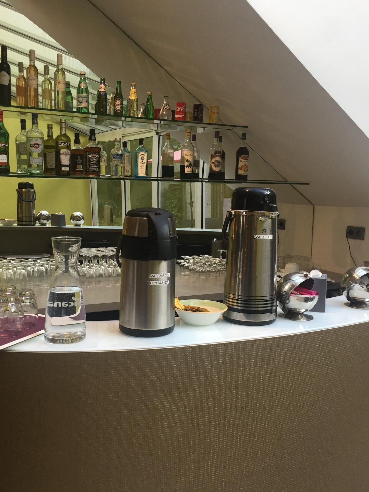 Bar/Salón Hôtel Orchidée