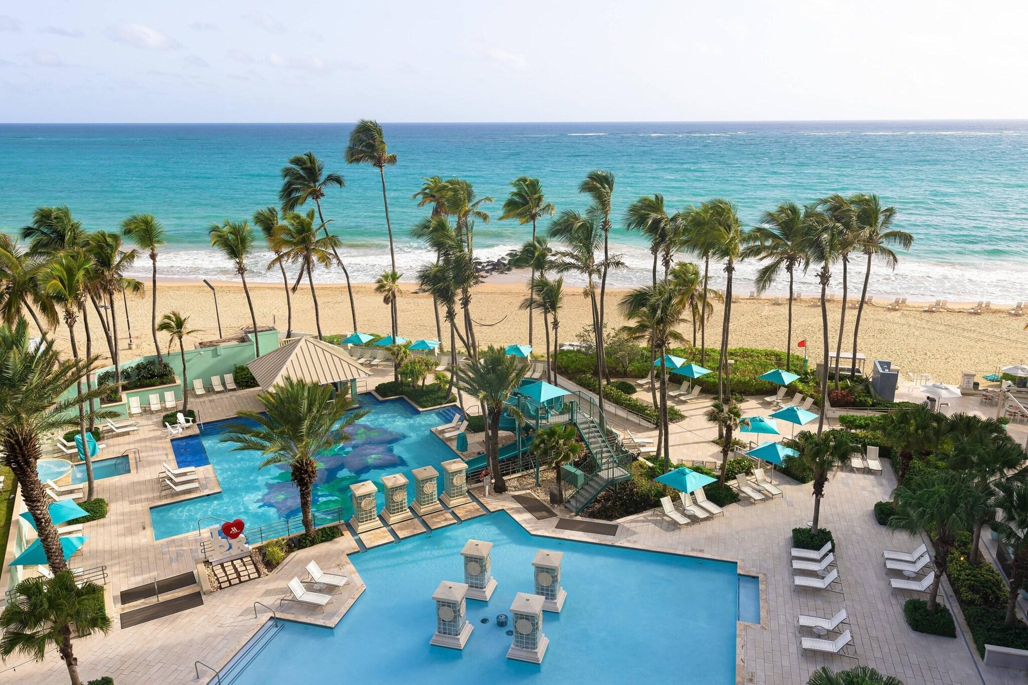 Vista Piscina San Juan Marriott Resort and Stellaris Casino