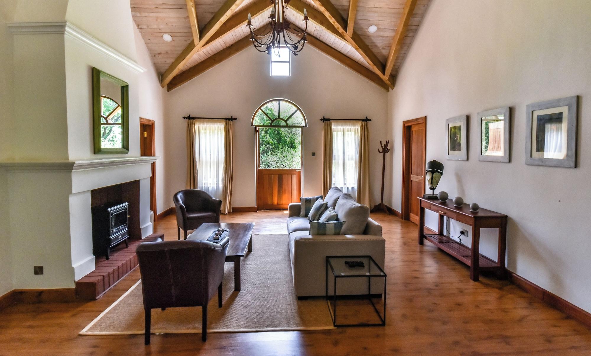 Habitación The Residences at Karen Country Club