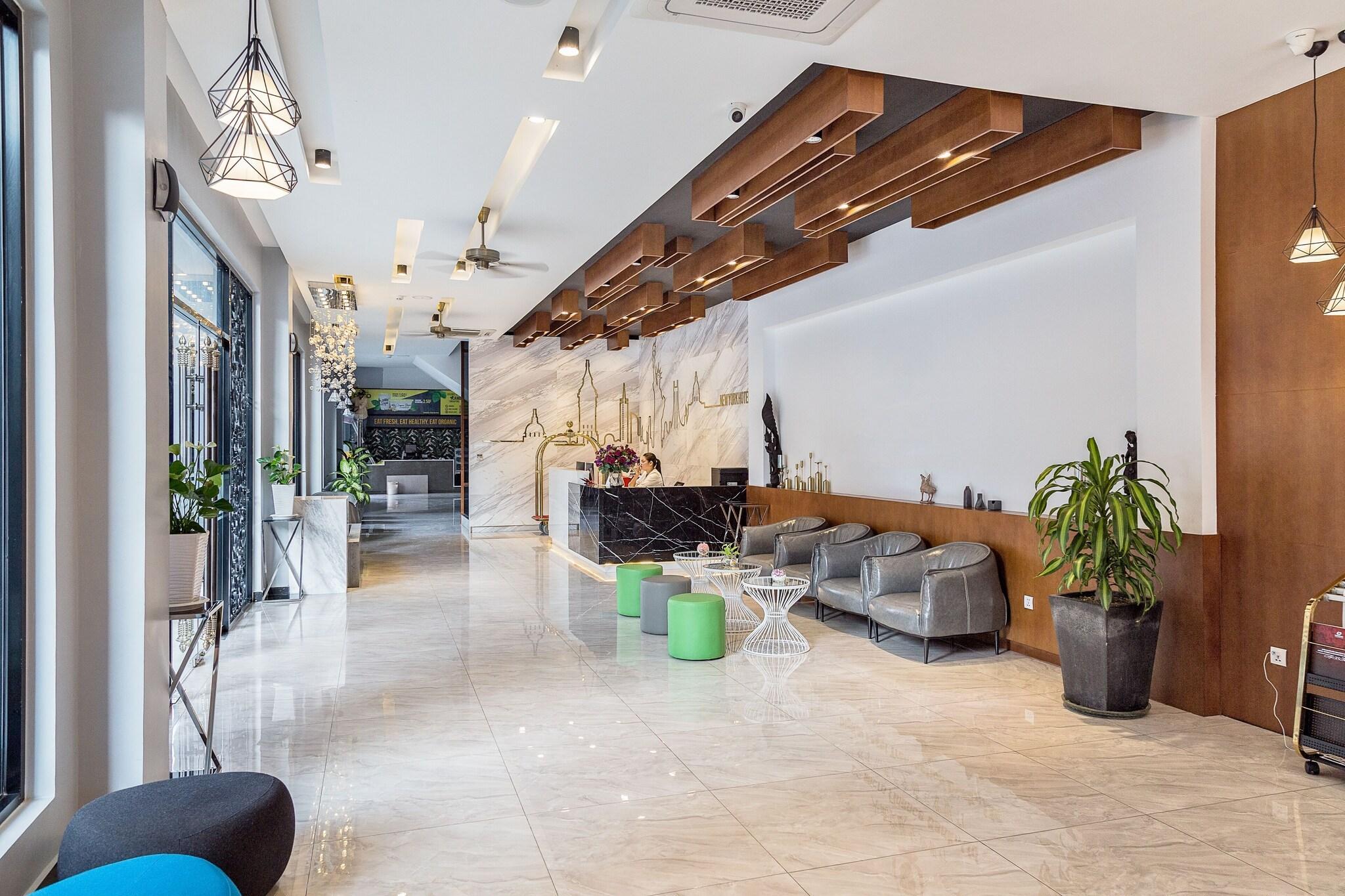 Vista Lobby New York Hotel