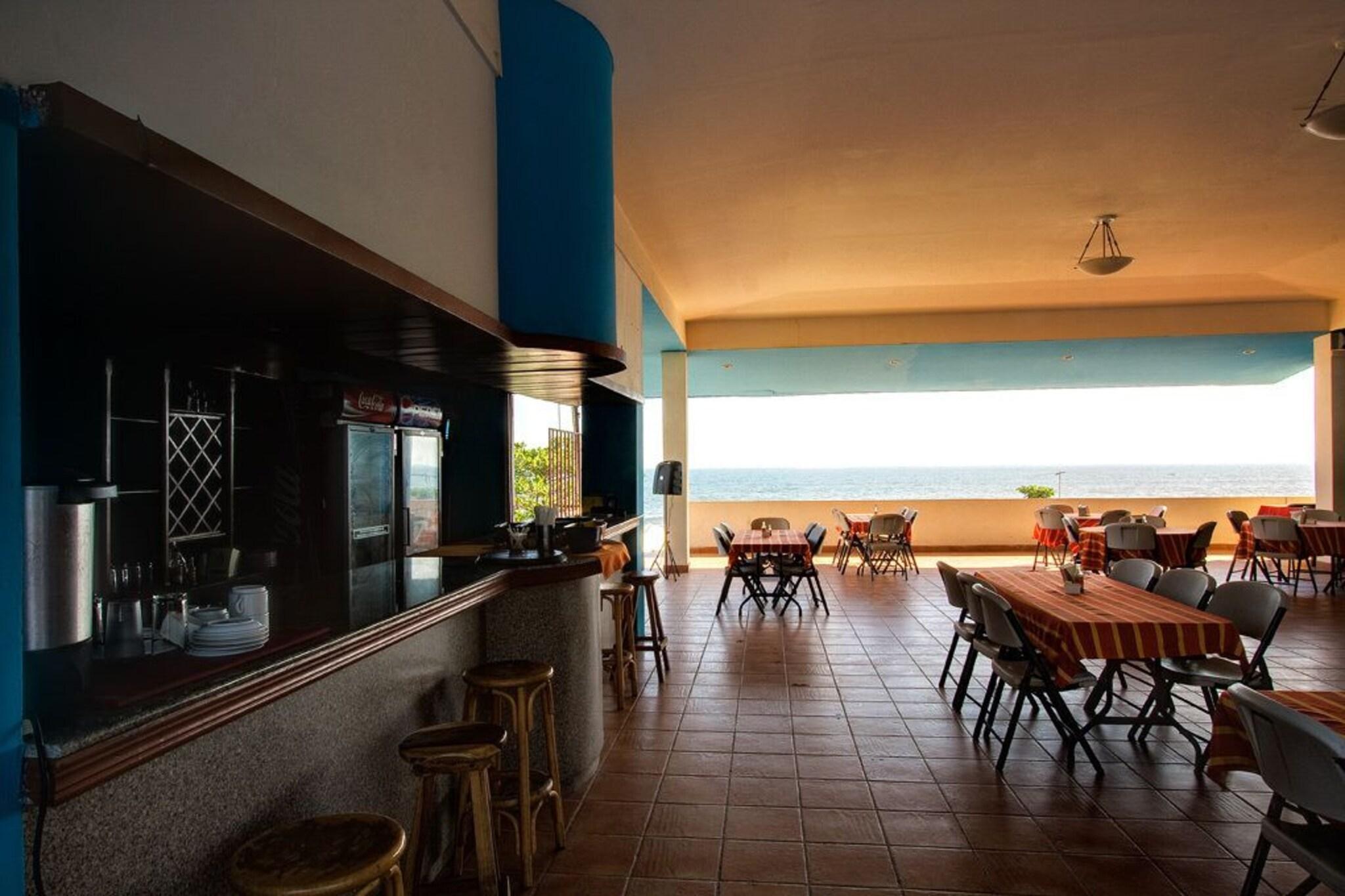 Bar/Salón Hotel Pacific Sunrise