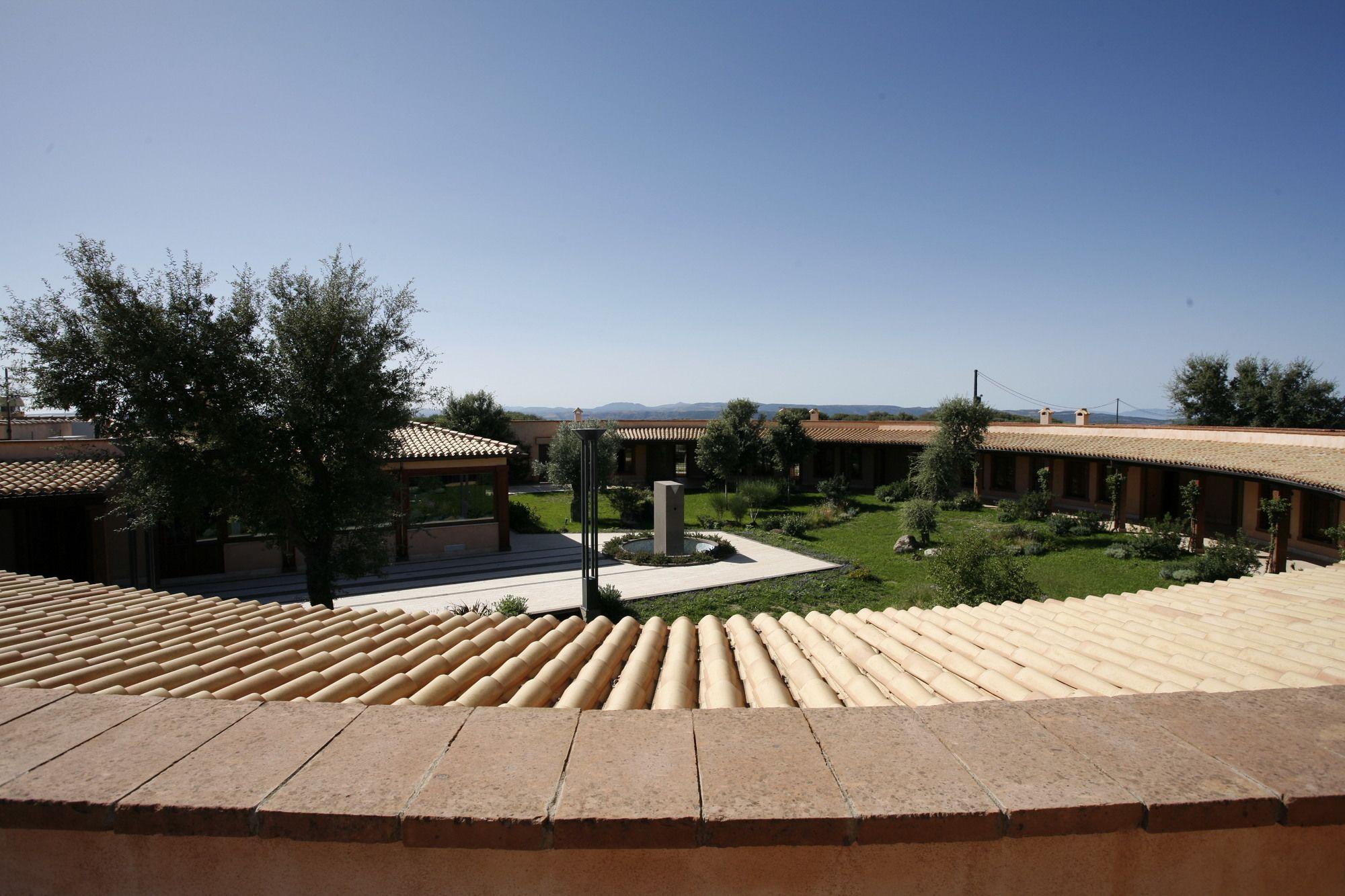 Vista Exterior Hotel Castellinaria