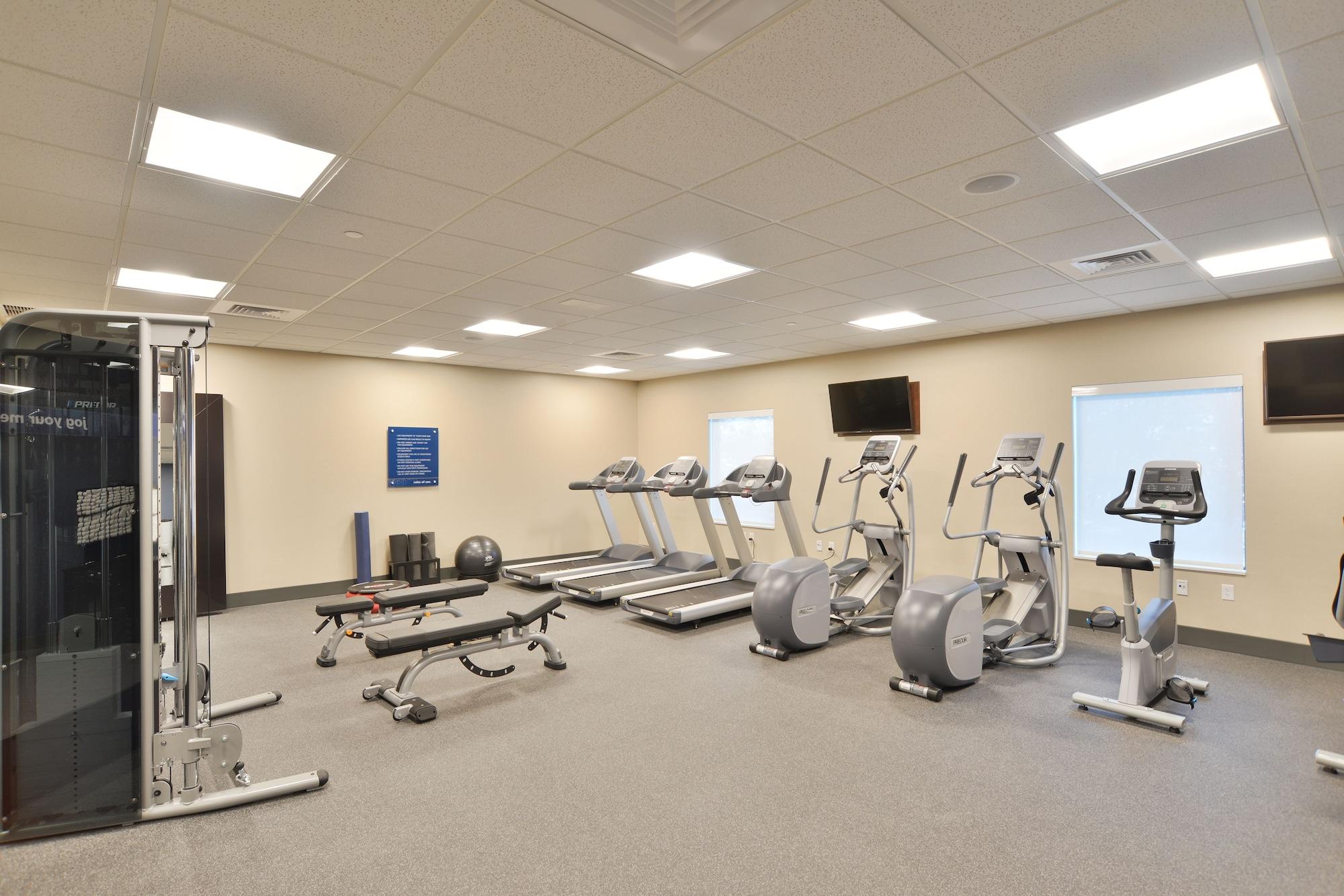Gimnasio Hampton Inn & Suites Menomonie-UW Stout